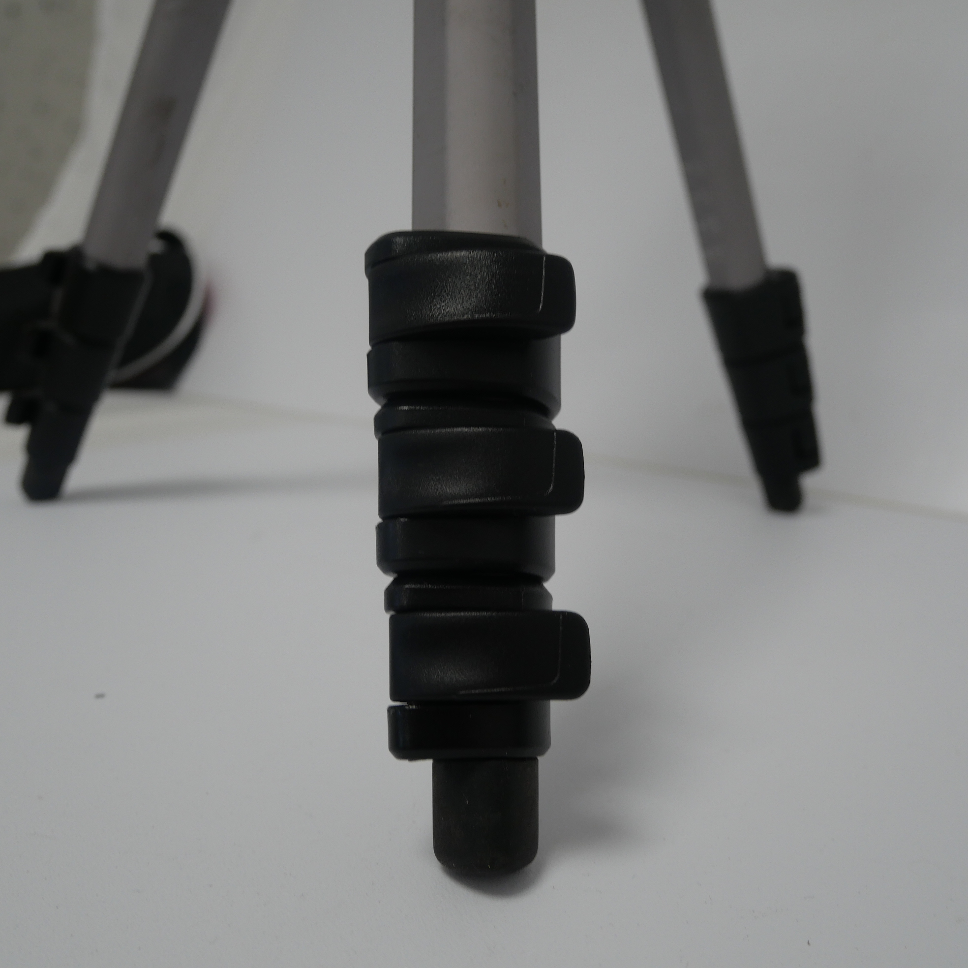 Voir photo 8 de Trepied Manfrotto 390 mk394 h Trepied Manfrotto 390 mk394 h très bon état reconditionné photo 8