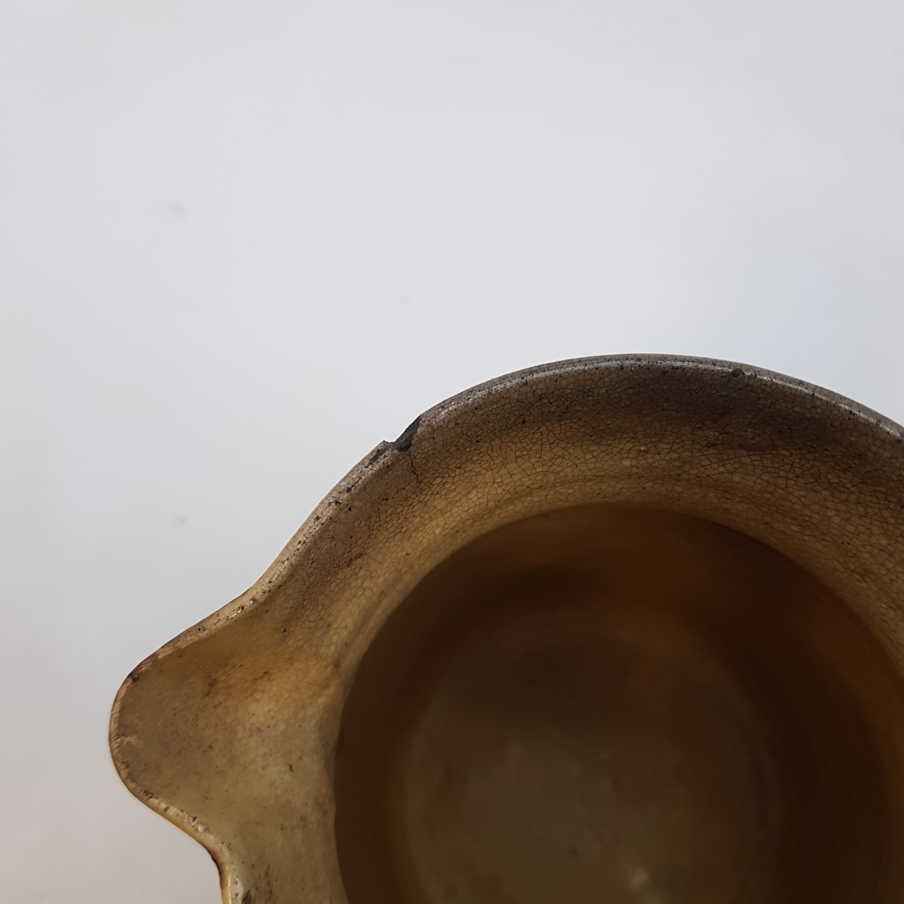 Voir photo 5 de Très beau et rare pichet avec son couvercle en céramique vernissé des Ateliers Dieulefit datant de fin 1800 Très beau et rare pichet avec son couvercle en céramique vernissé des Ateliers Dieulefit datant de fin 1800 Bon état reconditionné photo 5