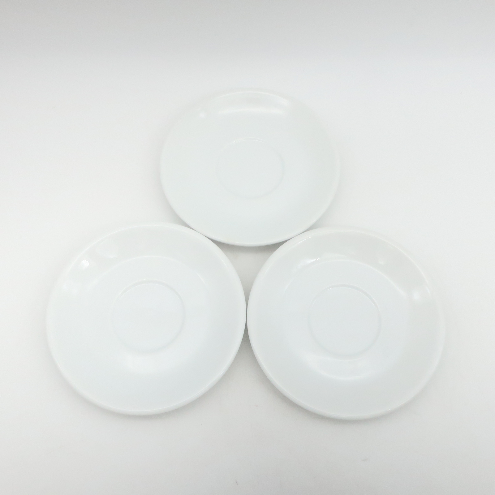 Voir photo 4 de Trio de Grande Tasses et Sous-Tasses en porcelaine épaisse Kimbo Trio de Grande Tasses et Sous-Tasses en porcelaine épaisse Kimbo reconditionné photo 4