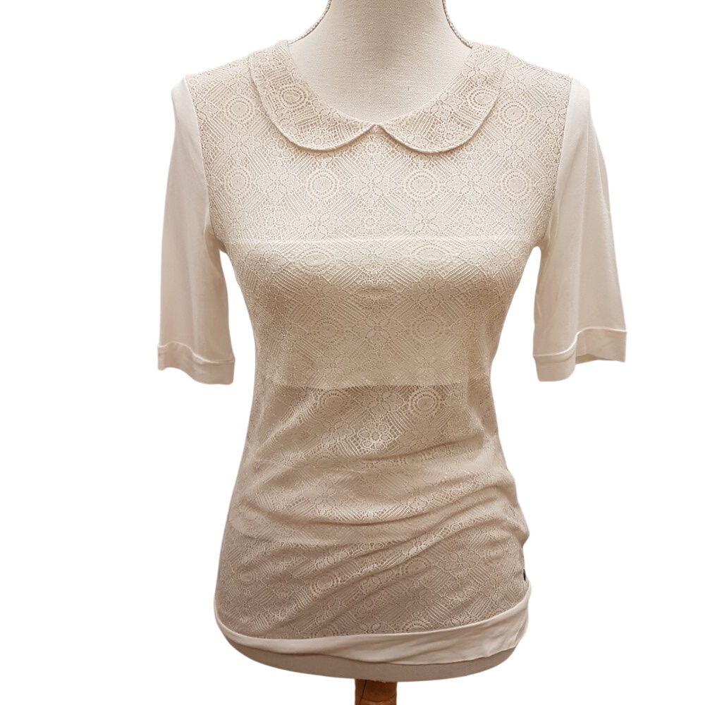 Acheter Tunique écrue et blanche avec dentelle - BONOBO - taille M Très bon état - 10,00 € Tunique écrue et blanche avec dentelle - BONOBO - taille M Très bon état reconditionné disponible sur Label Emmaüs
