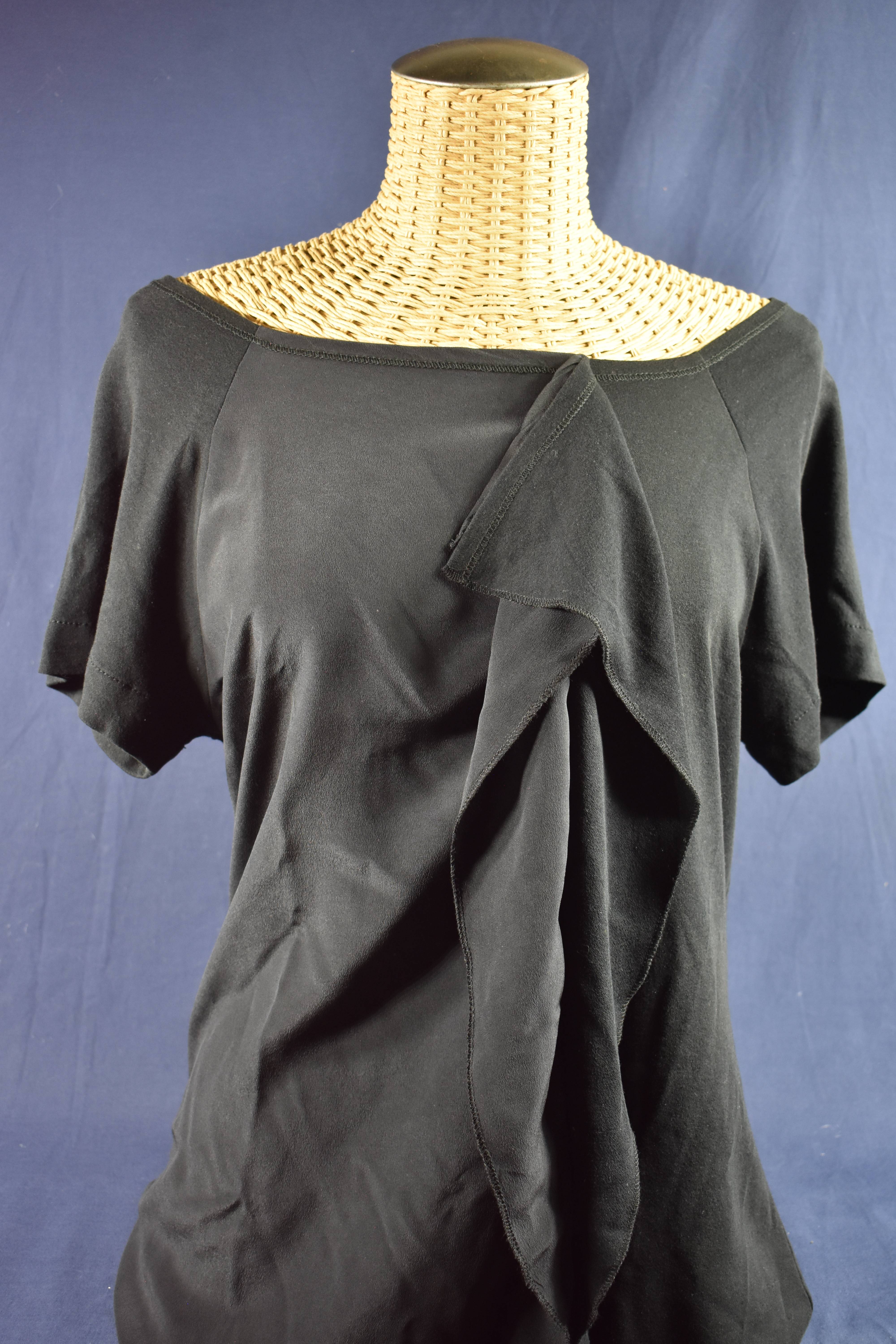 Voir photo 5 de Tunique en Jersey et mousseline noire taille 44 signée SONIA RYKIEL. Tunique en Jersey et mousseline noire taille 44 signée SONIA RYKIEL. Bon état reconditionné photo 5