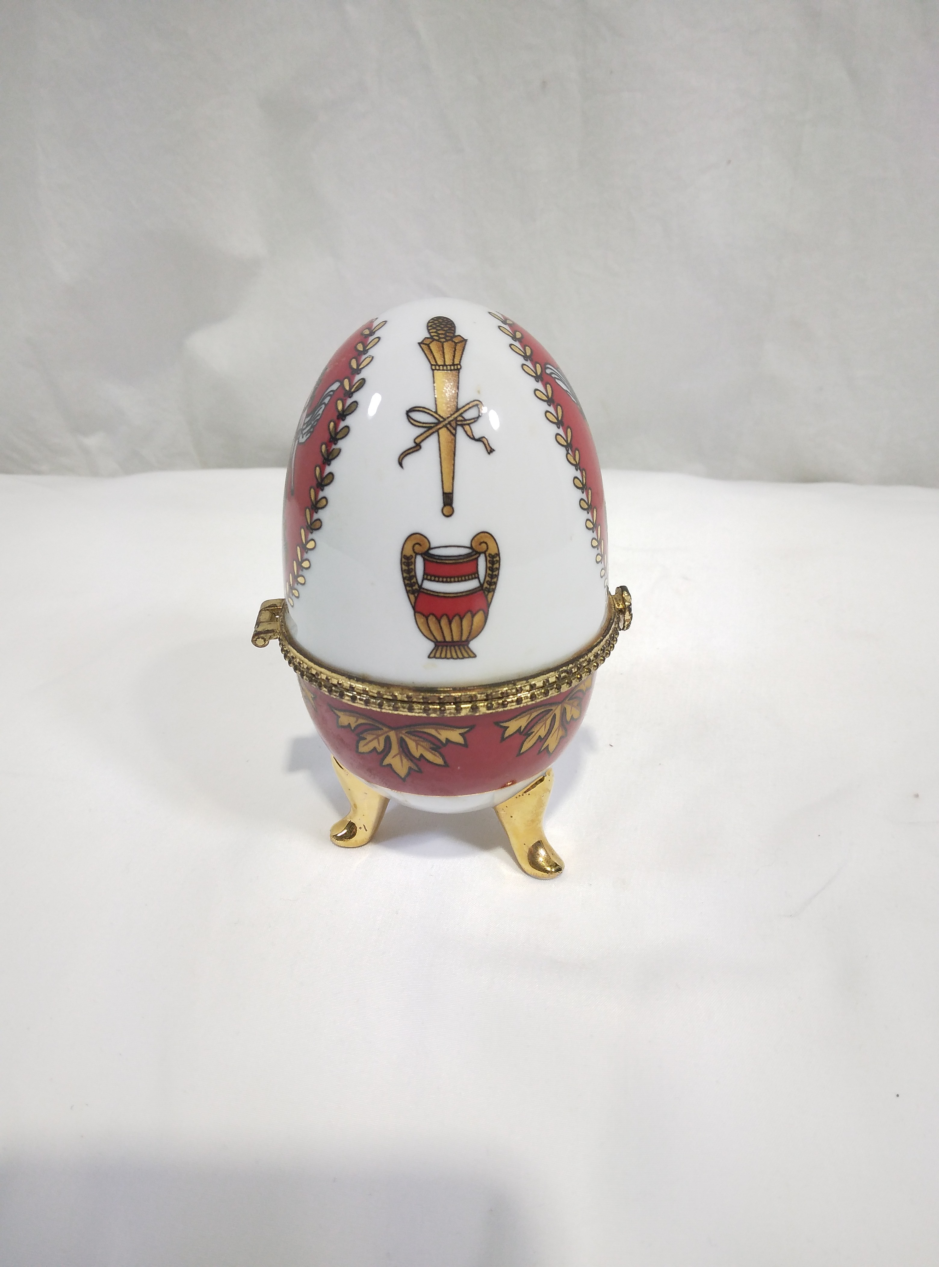 Voir photo 4 de Œuf décoratif en porcelaine, motif déesse grecque Œuf décoratif en porcelaine, motif déesse grecque Très bon état reconditionné photo 4