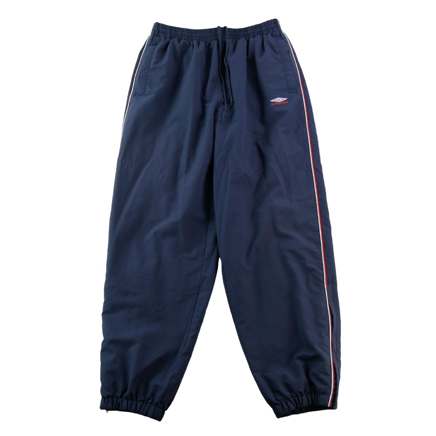 Acheter Umbro Jogging Y2K Doublure mesh Vintage Homme Taille L Marine #QWE4058 Très bon état - 29,99 € Umbro Jogging Y2K Doublure mesh Vintage Homme Taille L Marine #QWE4058 Très bon état Umbro reconditionné disponible sur Sporteed