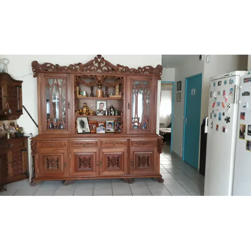 Un Buffet Vaissellier Très Joli Enbois Massif Bon état reconditionné disponible sur Rakuten