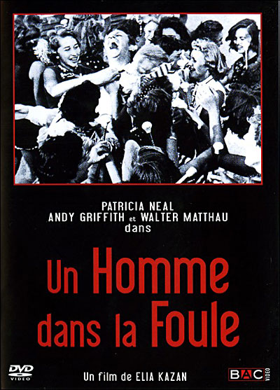 Un homme dans la foule État correct reconditionné disponible sur Fnac