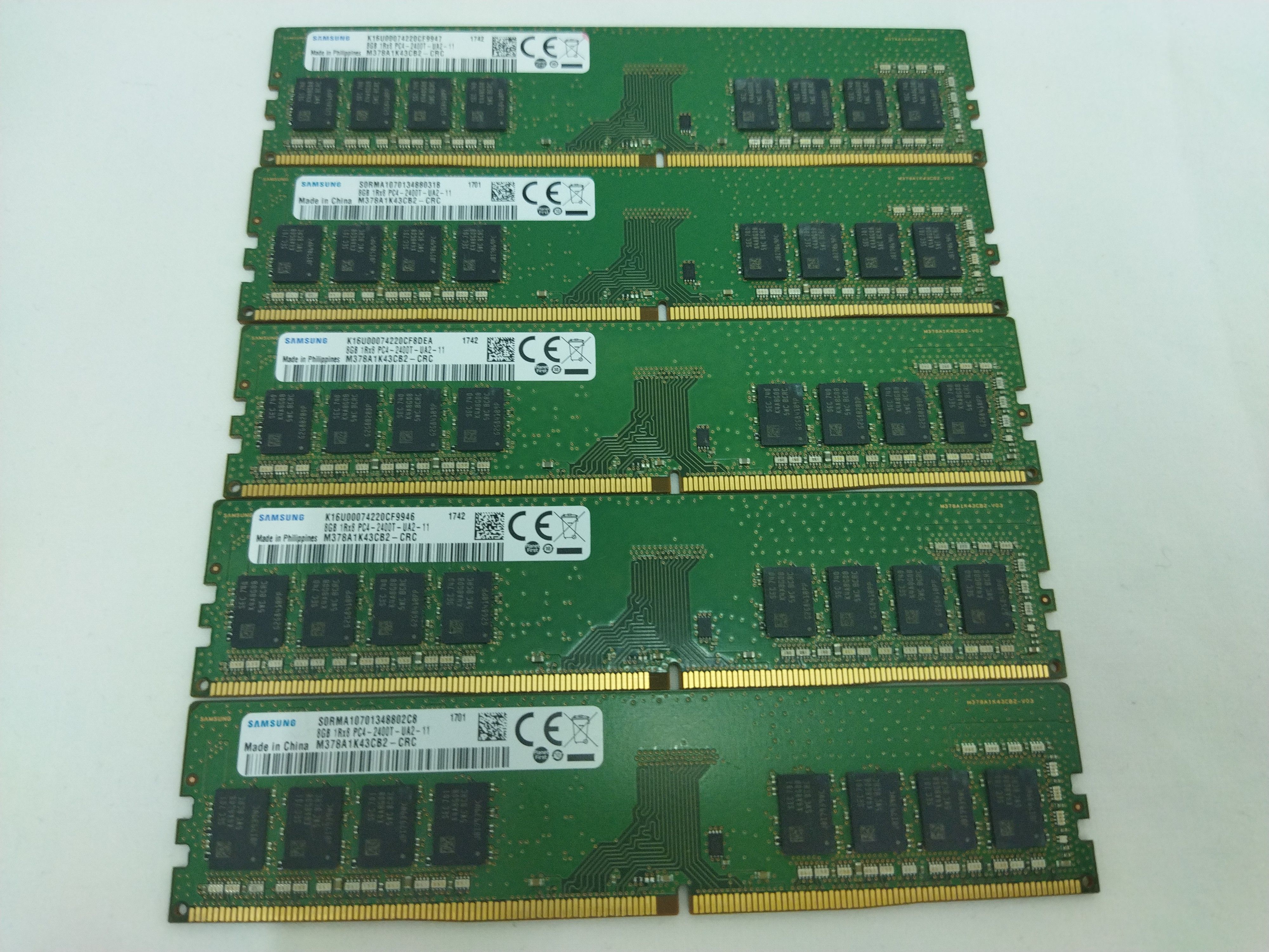Voir photo 3 de Un lot de 5X RAM 8 Go -Random Access Memory marque Samsung DDR4 8Go 1Rx8 PCA-2400T en très bon état Un lot de 5X RAM 8 Go -Random Access Memory marque Samsung DDR4 8Go 1Rx8 PCA-2400T en très bon état Très bon état reconditionné photo 3
