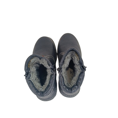 Voir photo 3 de Une paire de chaussure pour garçons ( enfants) Une paire de chaussure pour garçons ( enfants) Bon état reconditionné photo 3