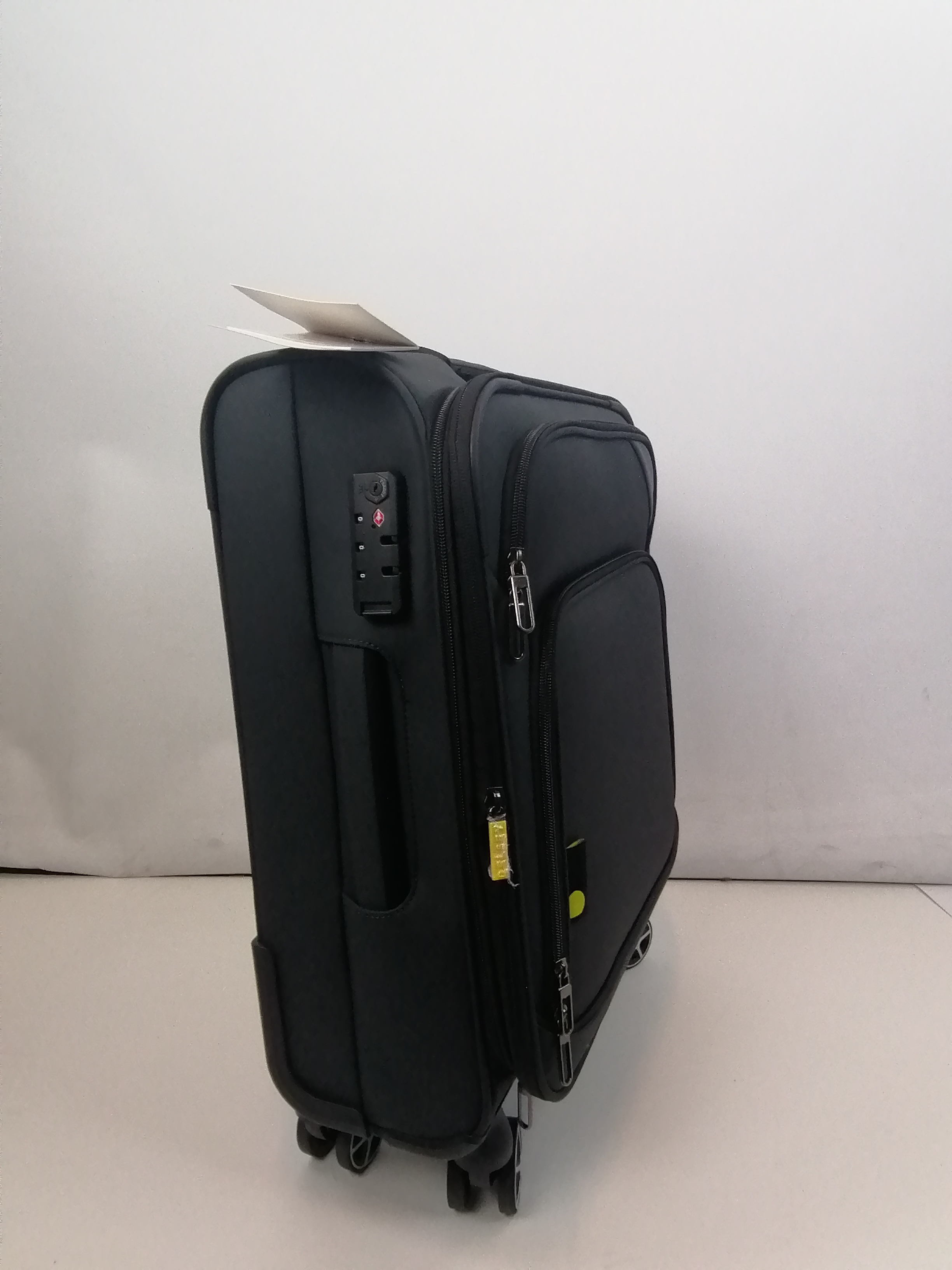 Voir photo 2 de Valise cabine à roulettes DELSEY - Nolwenn grise - 55cm Valise cabine à roulettes DELSEY - Nolwenn grise - 55cm Parfait état reconditionné photo 2