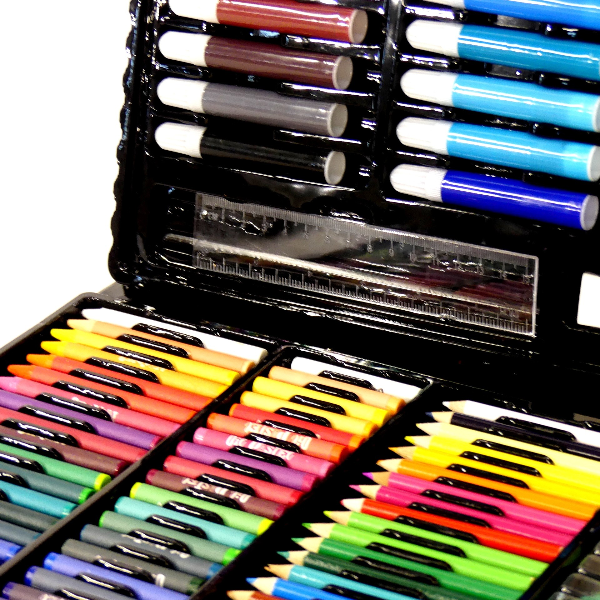 Voir photo 4 de Valise créative - Feutres - Crayons - Pastels Gras Valise créative - Feutres - Crayons - Pastels Gras Très bon état reconditionné photo 4