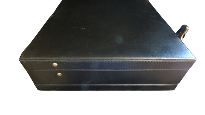 Voir photo 15 de Valise de rangement noire (44,5 X 32 cm) Valise de rangement noire (44,5 X 32 cm) État correct reconditionné photo 15