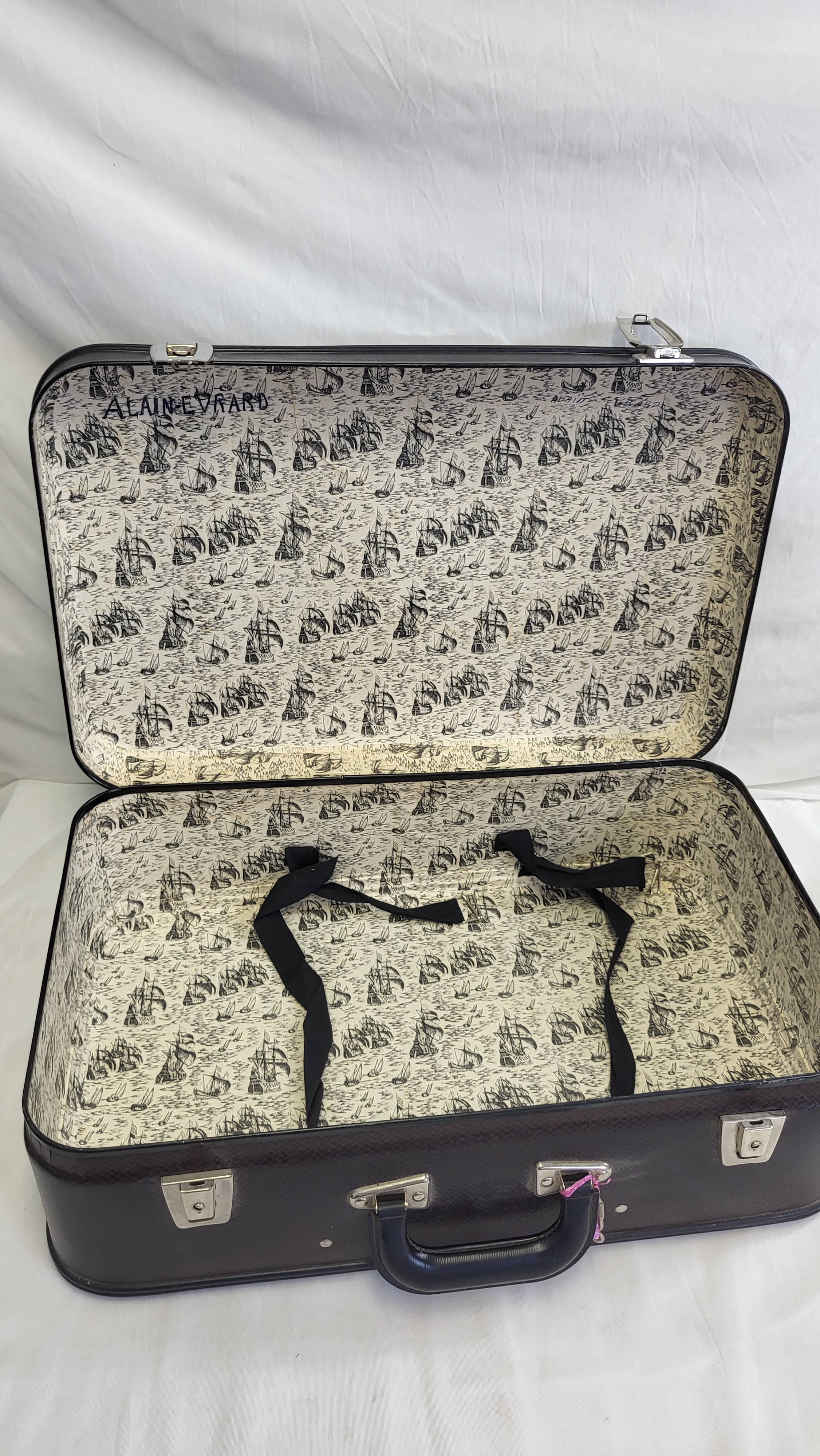 Voir photo 5 de Valise Vintage en cuir Maron Valise Vintage en cuir Maron État correct reconditionné photo 5