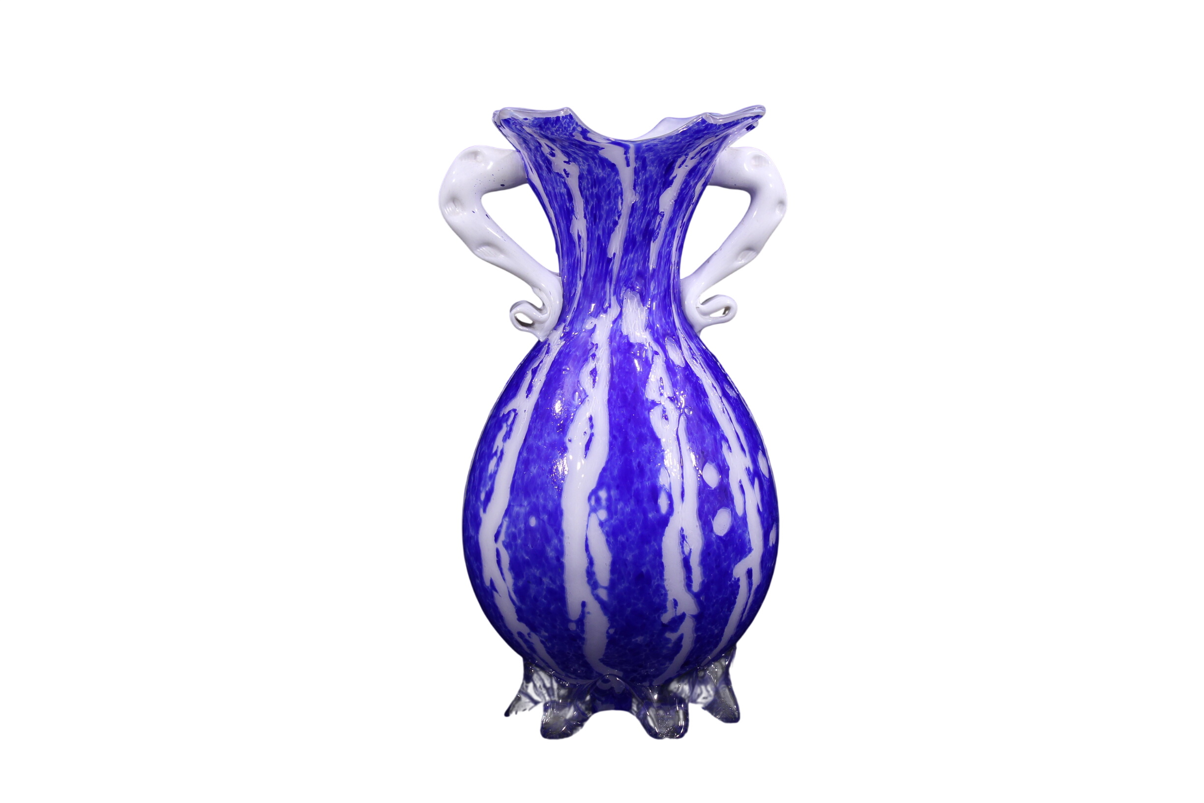 Vase à double anses en pâte de verre / Bleu cobalt - Années 60 Bon état - 73,50 € Vase à double anses en pâte de verre / Bleu cobalt - Années 60 Bon état reconditionné disponible sur Label Emmaüs