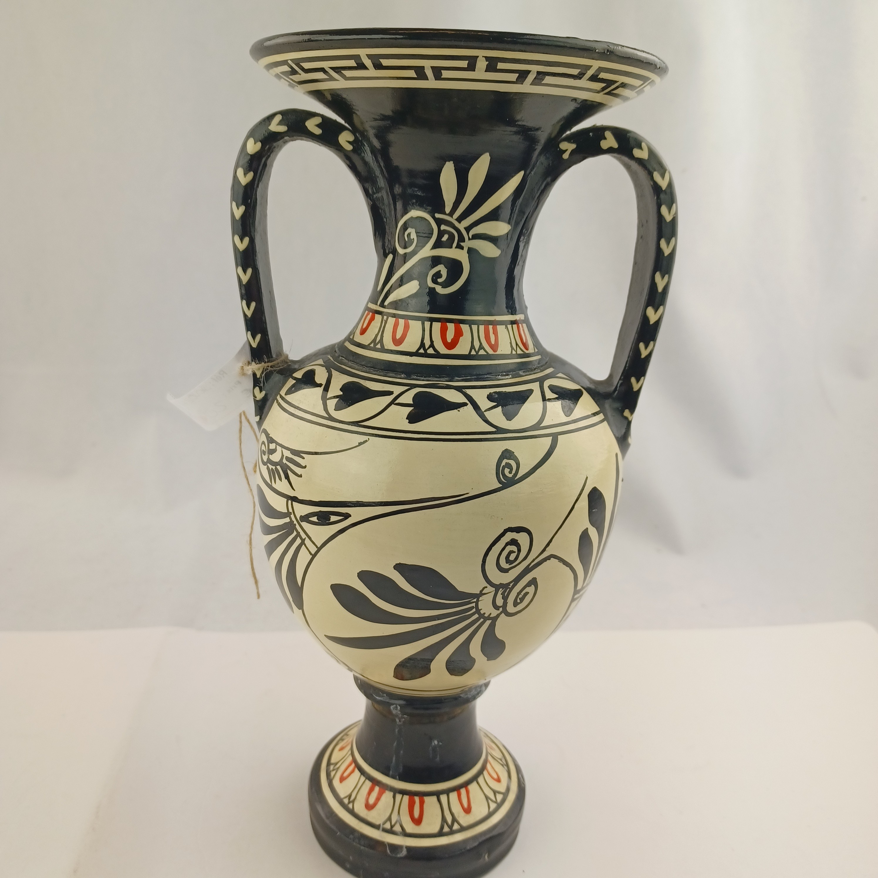 Voir photo 2 de Vase amphore grecque décorée à la main de 28cm Vase amphore grecque décorée à la main de 28cm Très bon état reconditionné photo 2
