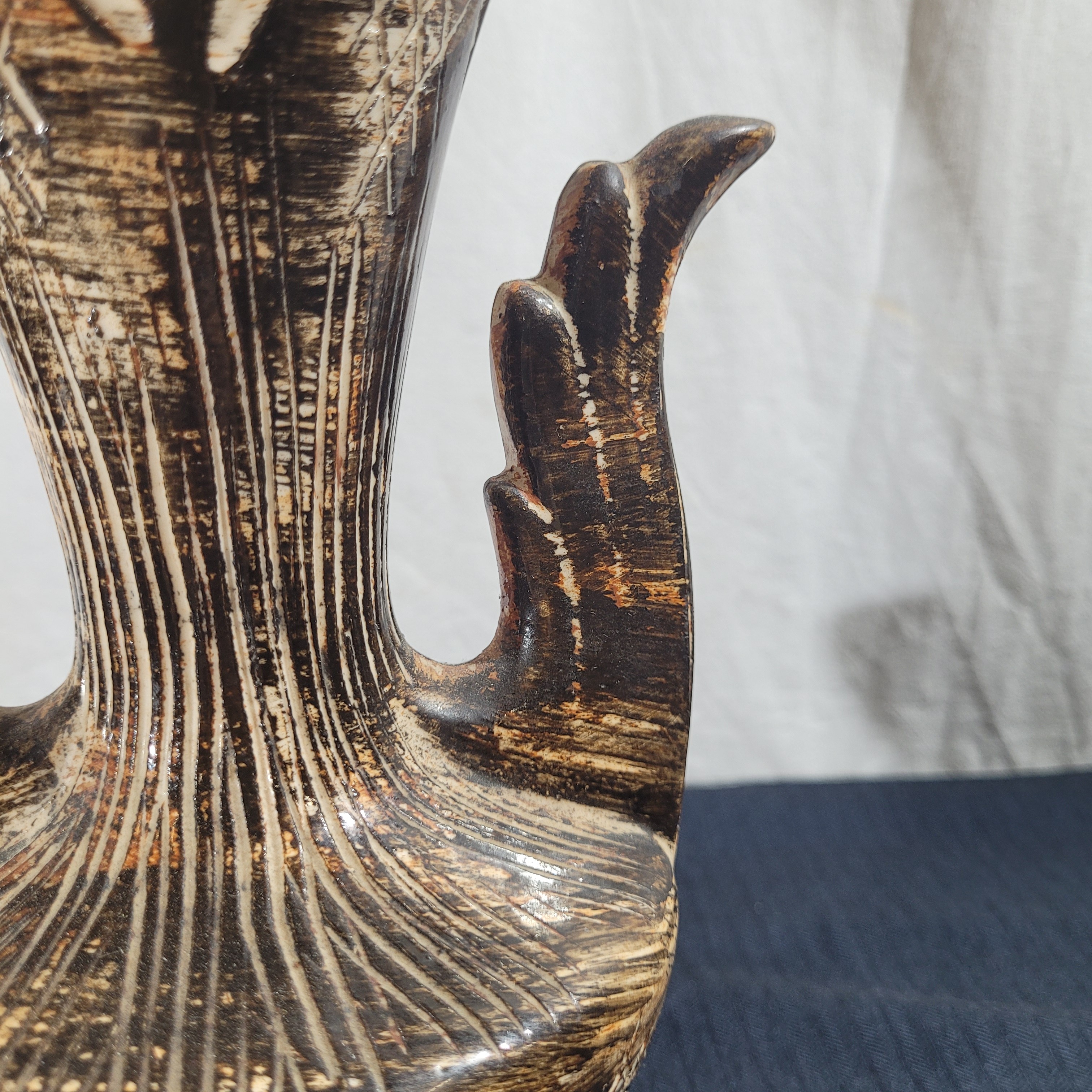 Voir photo 3 de Vase amphore vintage en céramique stylisée – Style Antique & Brutaliste Vase amphore vintage en céramique stylisée – Style Antique & Brutaliste Très bon état reconditionné photo 3
