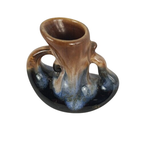Vase ancien marron et bleu Très bon état - 30,00 € Vase ancien marron et bleu Très bon état reconditionné disponible sur Label Emmaüs