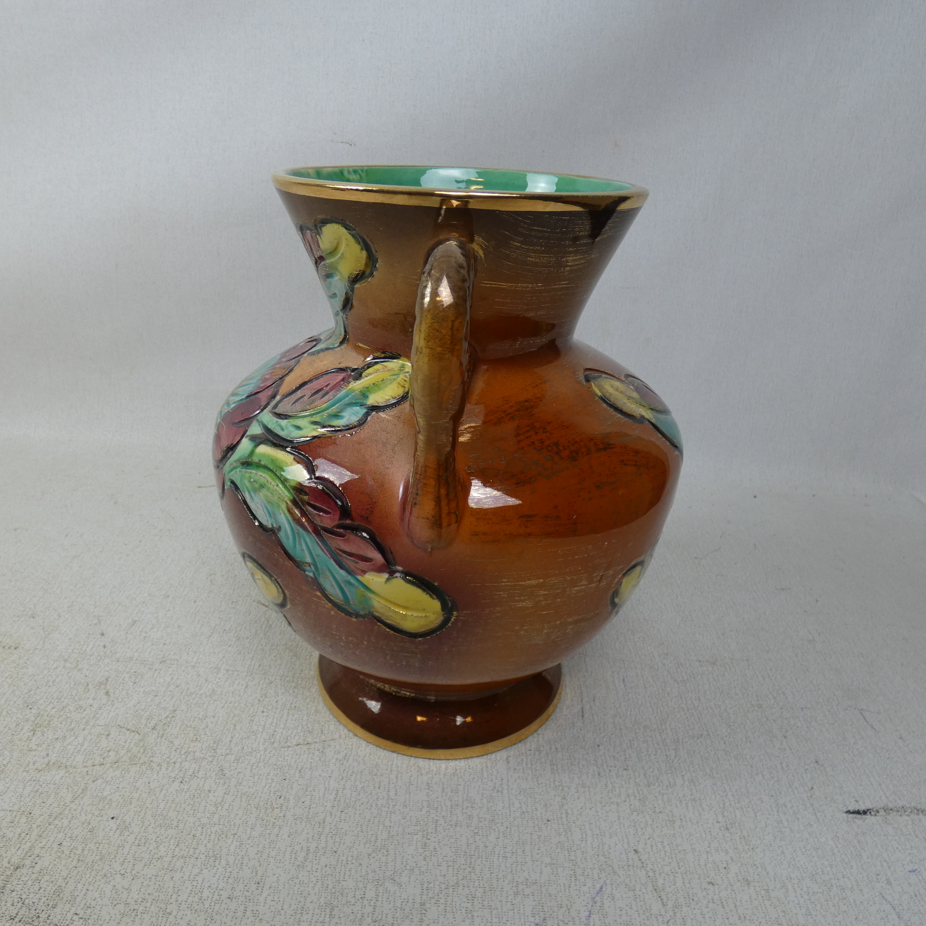 Voir photo 10 de Vase Ansé en Céramique Tête de Cygne Vintage Décor Floral A.8 Vase Ansé en Céramique Tête de Cygne Vintage Décor Floral A.8 État correct reconditionné photo 10