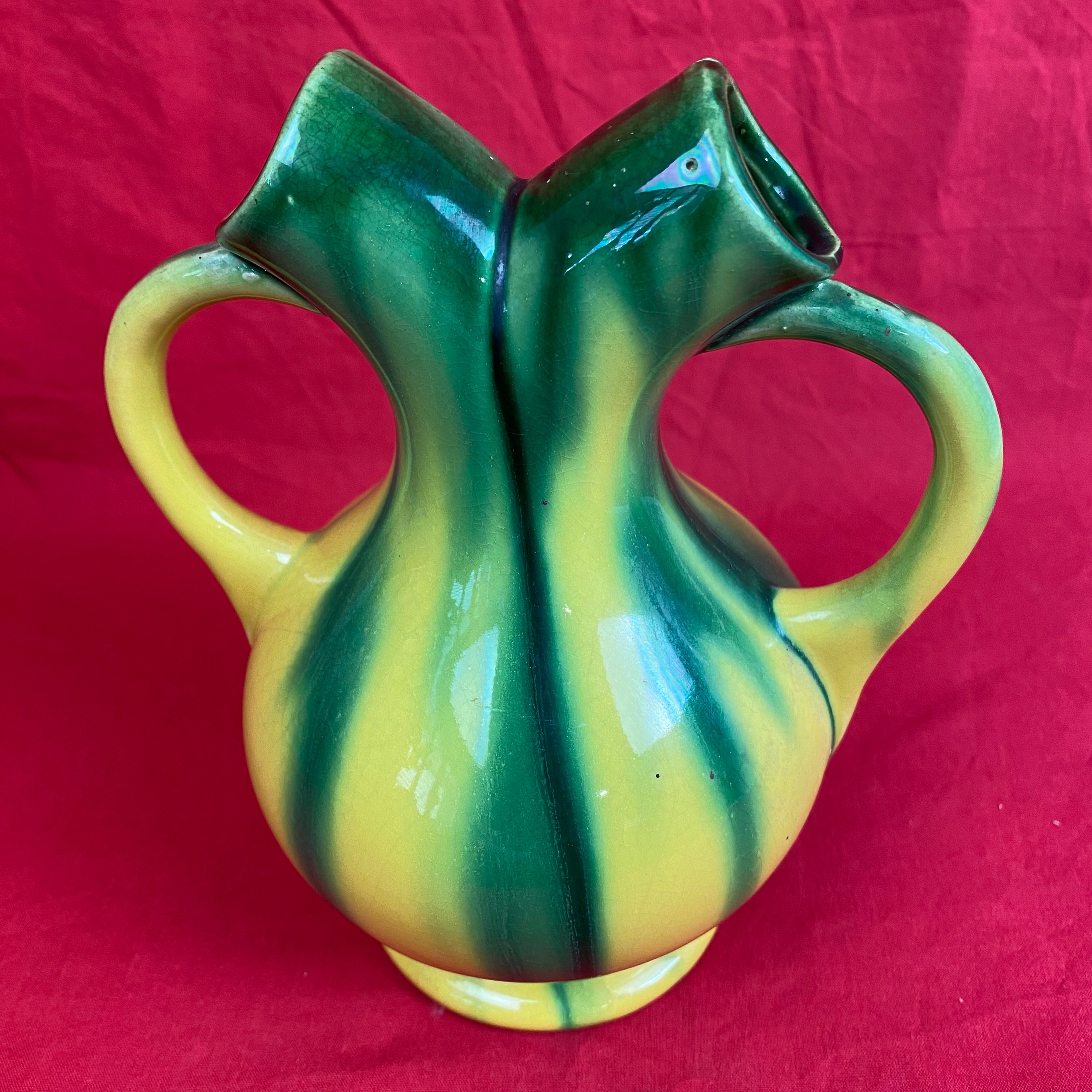 Voir photo 5 de Vase art déco céramique jaune et vert à deux anses Vase art déco céramique jaune et vert à deux anses Bon état reconditionné photo 5