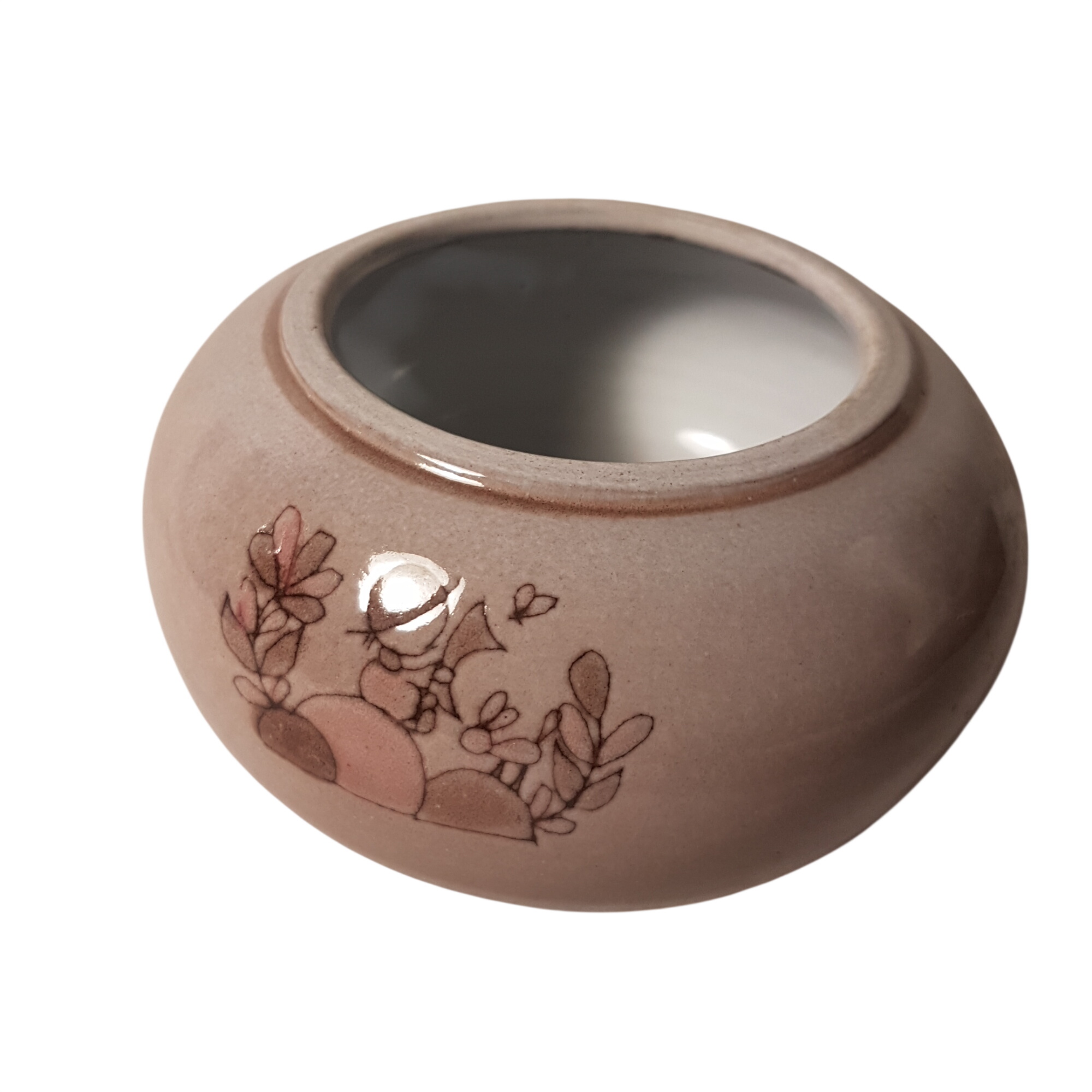 Vase artisanal estampillé Millian France vintage diamètre 12 cm Parfait état - 11,00 € Vase artisanal estampillé Millian France vintage diamètre 12 cm Parfait état reconditionné disponible sur Label Emmaüs