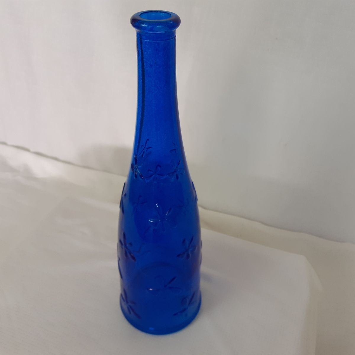 Voir photo 4 de Vase Bouteille - Ikea - Bleu cobalt - Design Emma Dafnas Vase Bouteille - Ikea - Bleu cobalt - Design Emma Dafnas Très bon état reconditionné photo 4