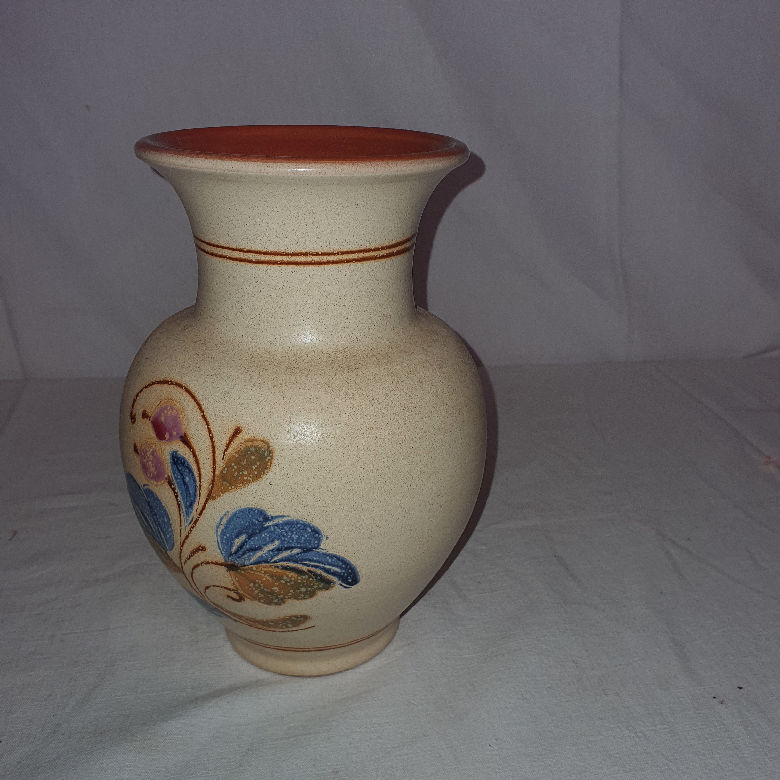 Voir photo 4 de Vase céramique vintage décors oiseaux signé Vase céramique vintage décors oiseaux signé Très bon état reconditionné photo 4