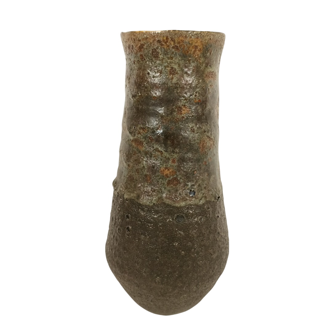 Vase décoratif en céramique effet minéral de chez J-Line - 54,00 € Vase décoratif en céramique effet minéral de chez J-Line reconditionné disponible sur Label Emmaüs
