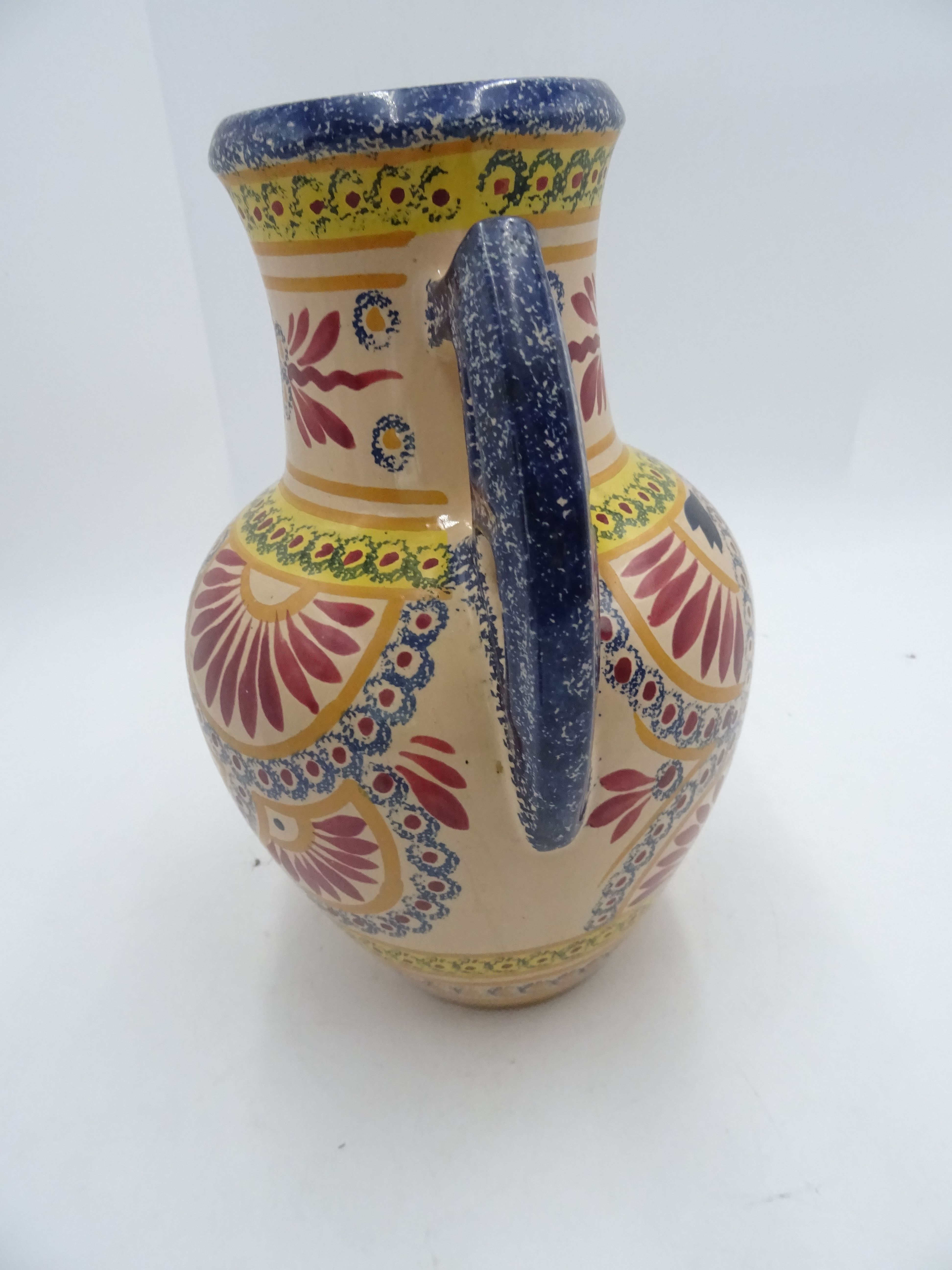 Voir photo 2 de Vase en faïence signé Henriot Quimper Vase en faïence signé Henriot Quimper Bon état reconditionné photo 2