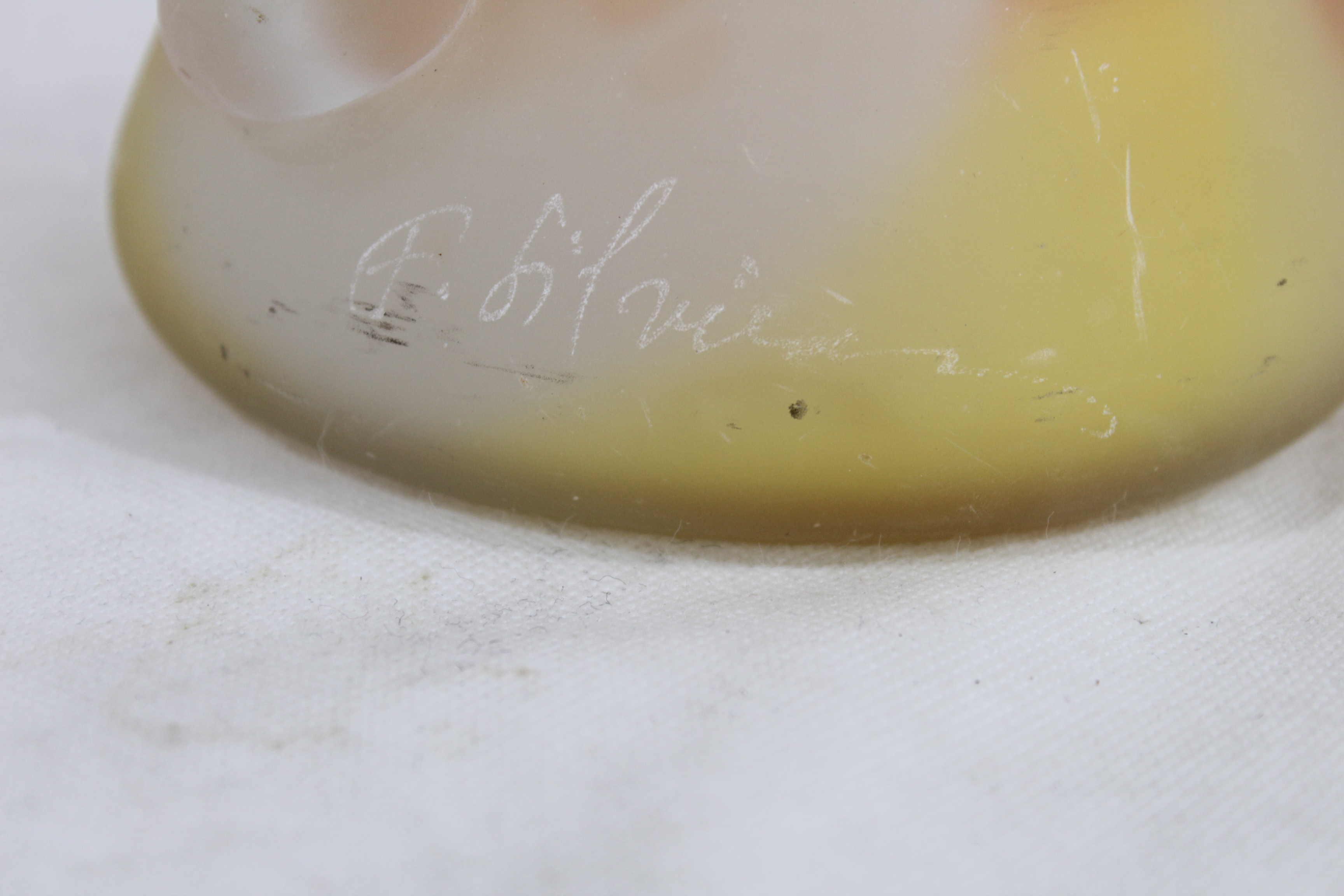 Voir photo 3 de Vase en patte de verre soufflé signé F.SILVIY Vase en patte de verre soufflé signé F.SILVIY Très bon état reconditionné photo 3