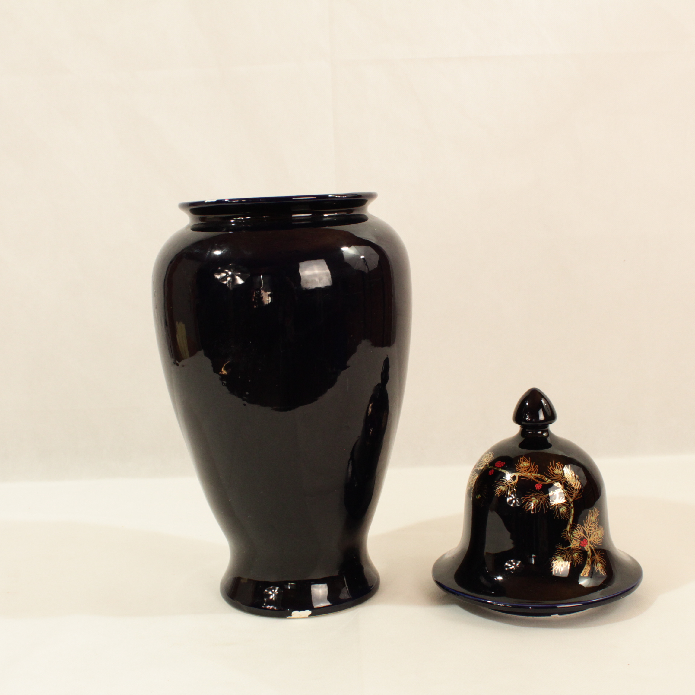 Voir photo 2 de Vase en porcelaine avec couvercle Vase en porcelaine avec couvercle État correct reconditionné photo 2
