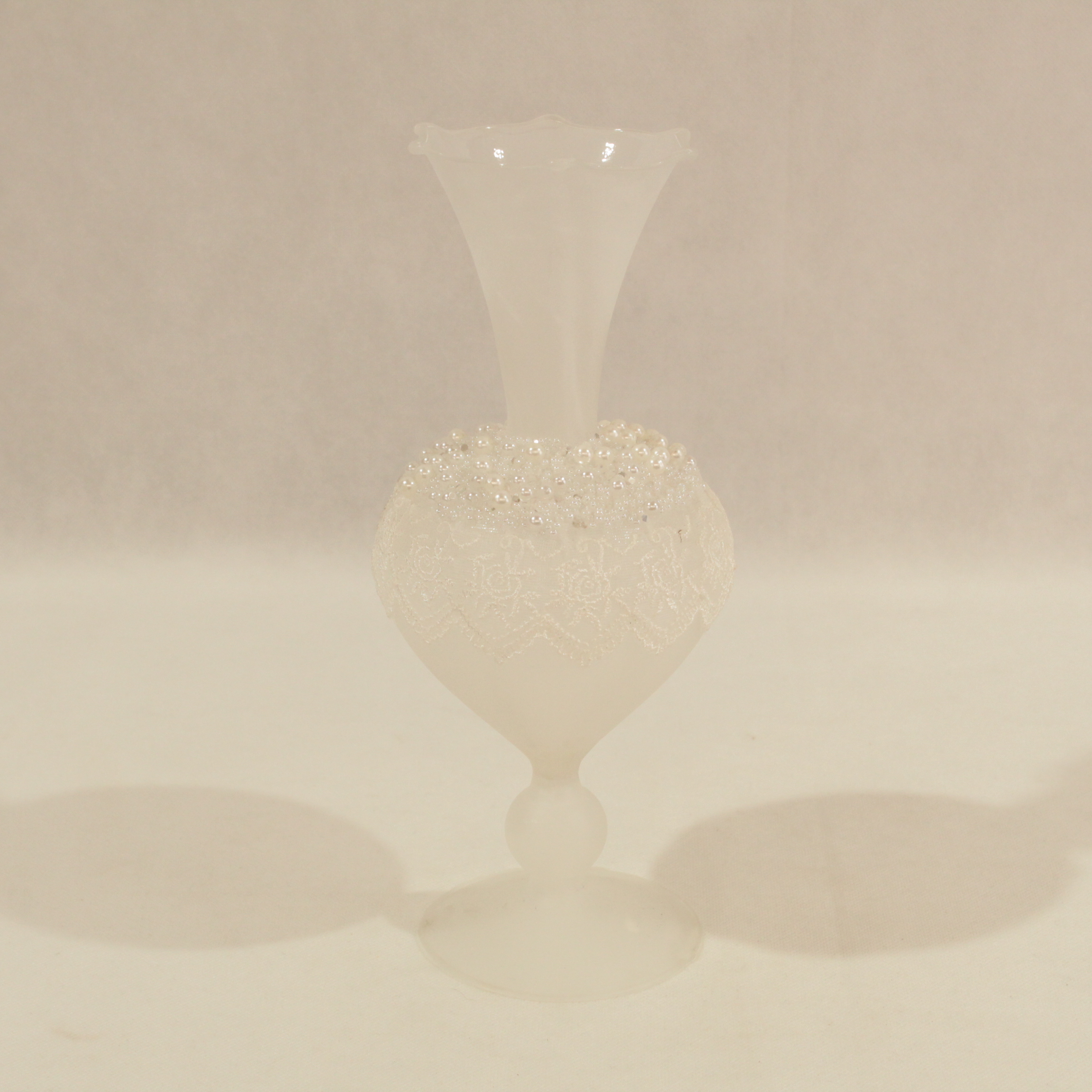 Voir photo 2 de Vase en verre opaque Vase en verre opaque État correct reconditionné photo 2