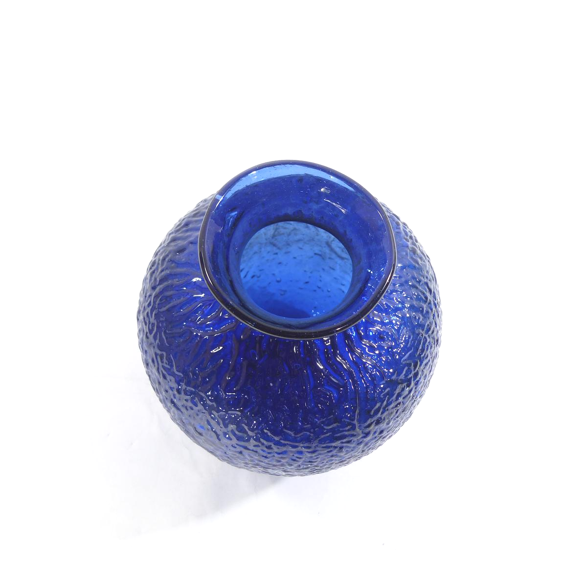 Voir photo 2 de Vase en verre pressé moulé vintage - Bleu roi Vase en verre pressé moulé vintage - Bleu roi Bon état reconditionné photo 2