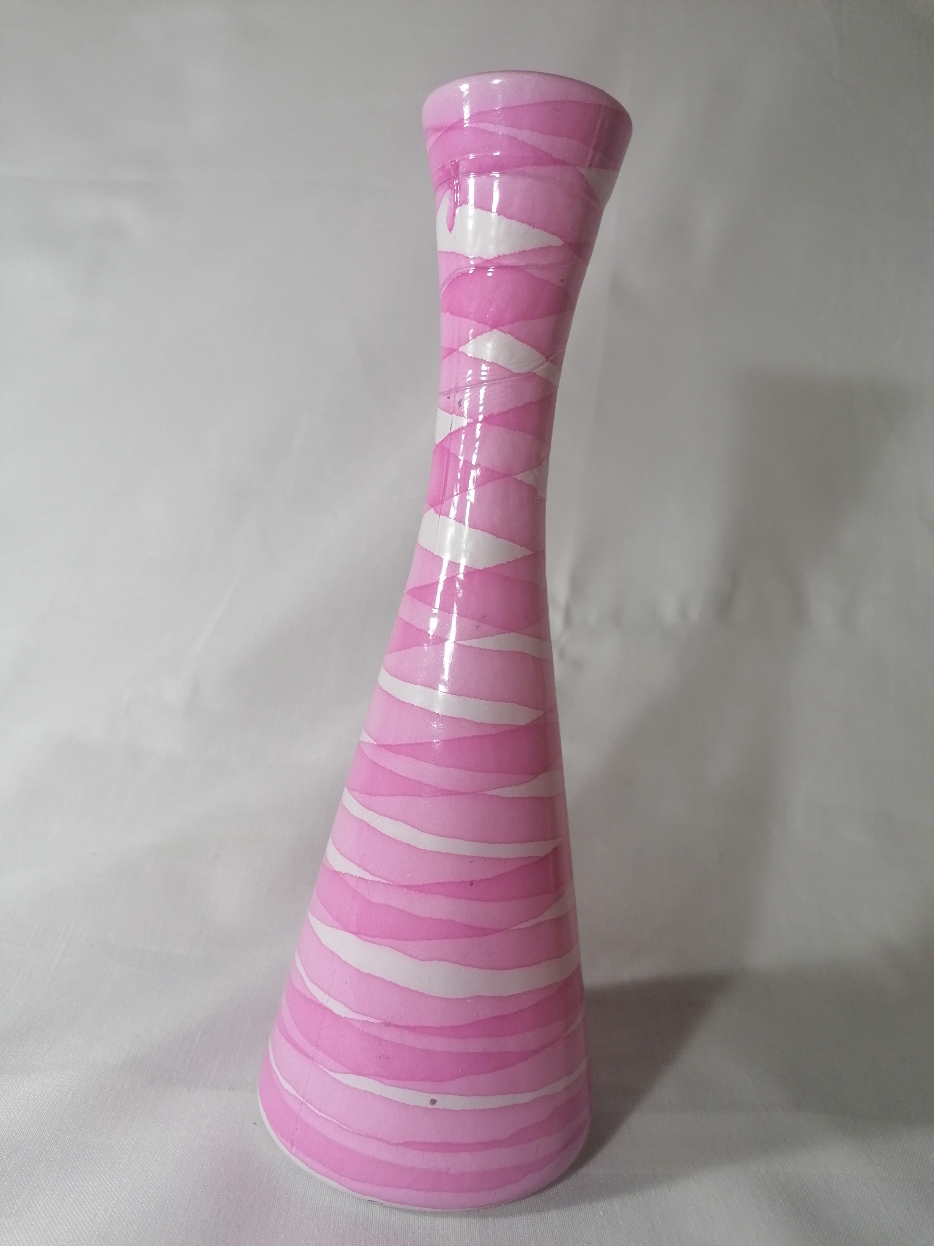 Voir photo 3 de Vase en verre rose et blanc Vase en verre rose et blanc Bon état reconditionné photo 3