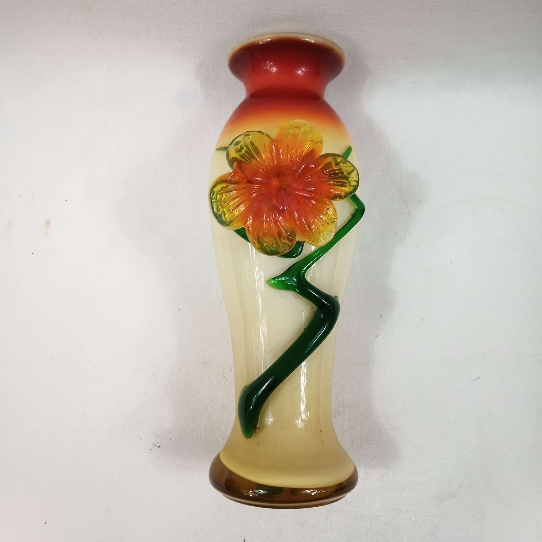 Voir photo 3 de Vase en verre soufflé à motif floral en verre filé Vase en verre soufflé à motif floral en verre filé Bon état reconditionné photo 3