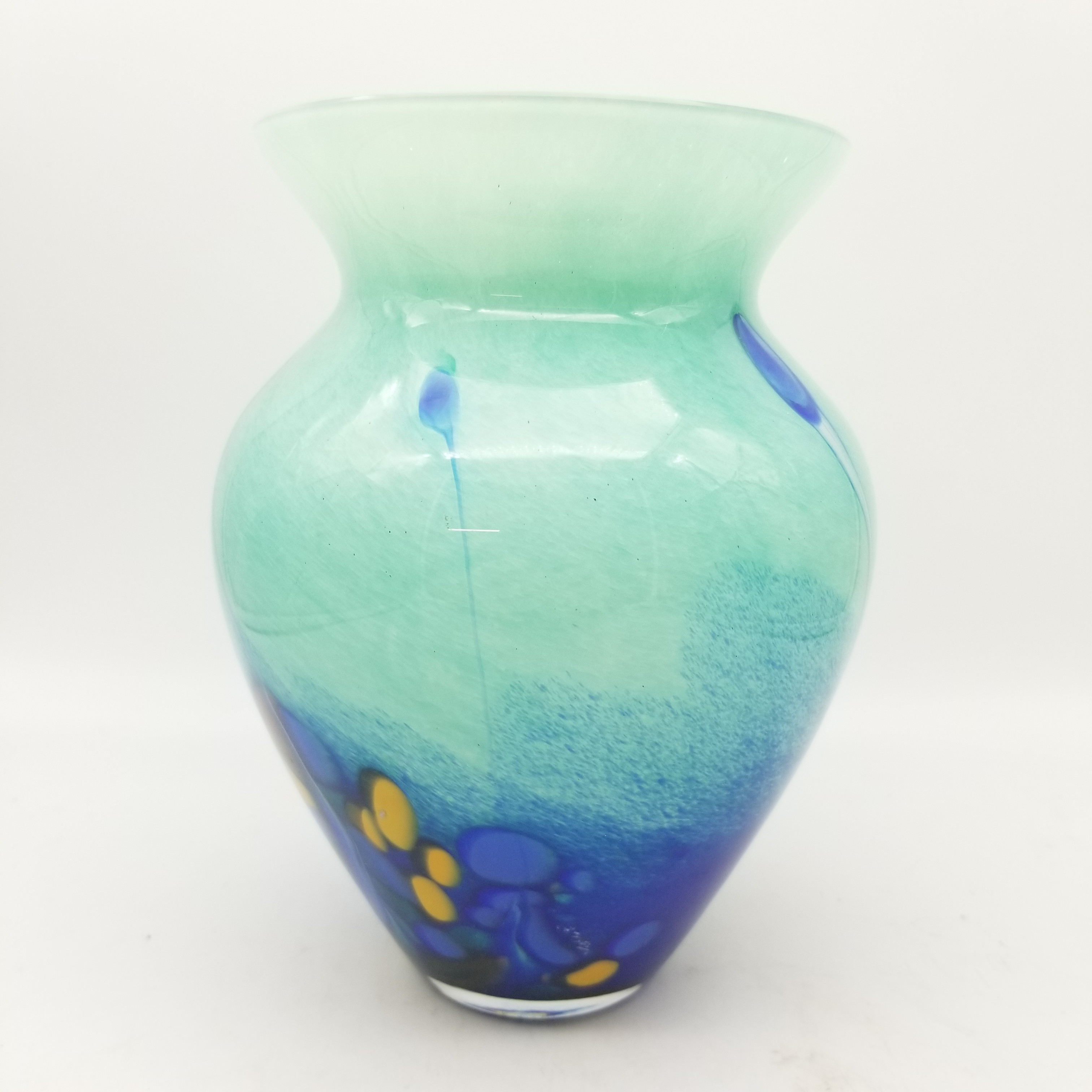 Voir photo 2 de Vase en verre soufflé avec incrustations Vase en verre soufflé avec incrustations Très bon état reconditionné photo 2