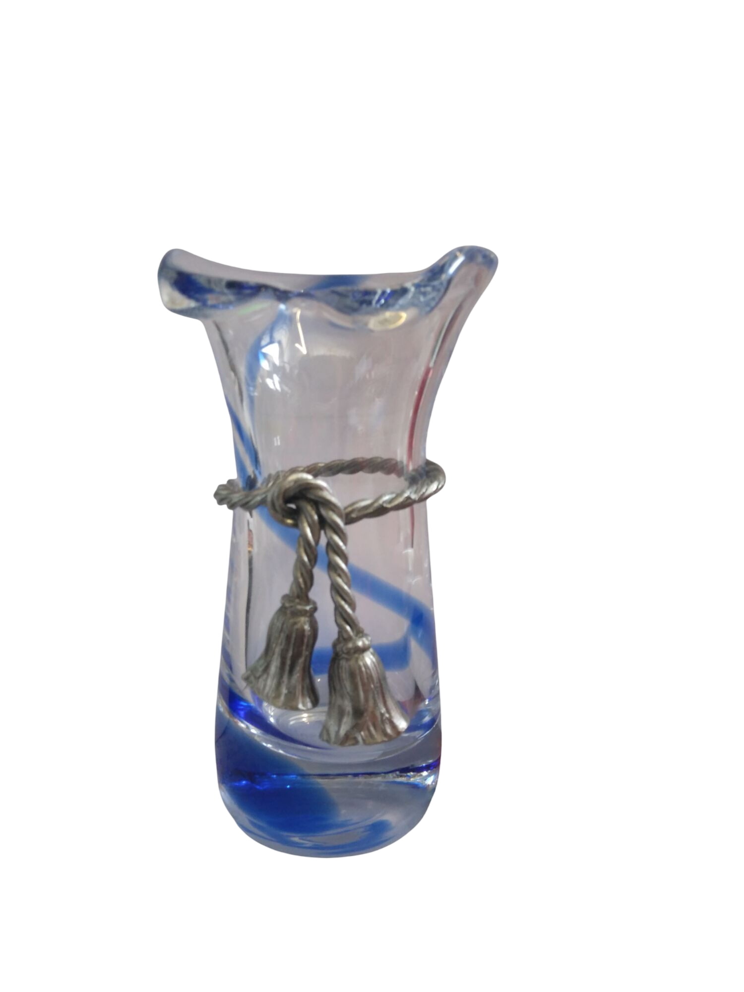 Acheter Vase en verre soufflé Bon état - 15,00 € Vase en verre soufflé Bon état reconditionné disponible sur Label Emmaüs