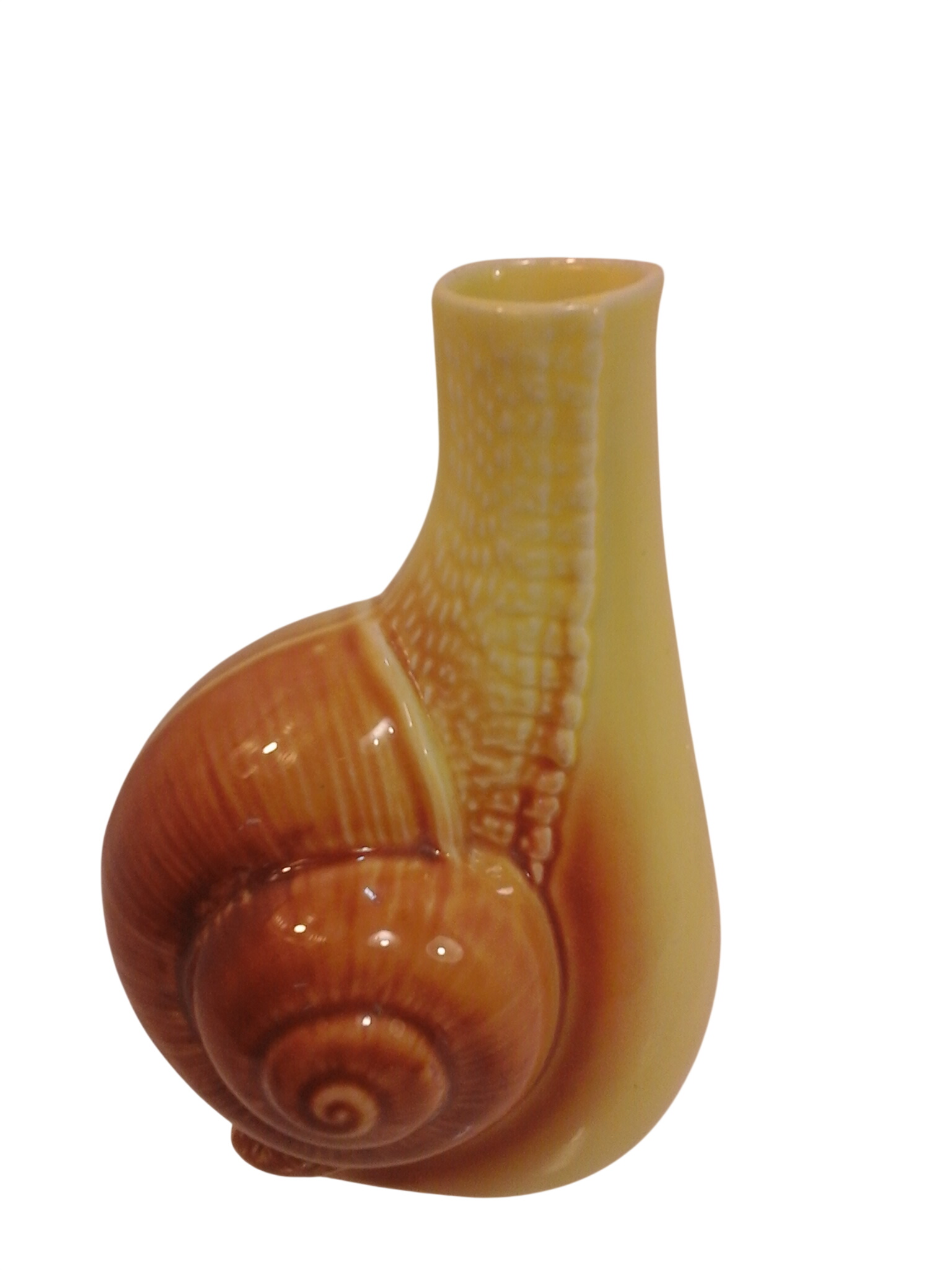 Acheter Vase escargot ancien en barbotine Très bon état - 10,00 € Vase escargot ancien en barbotine Très bon état reconditionné disponible sur Label Emmaüs