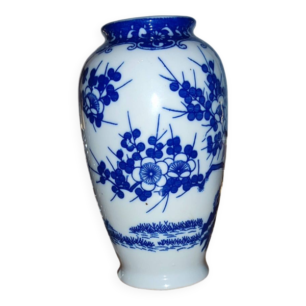 Vase fleurs bleu japan Bon état - alternatives disponibles sur Dero Vase fleurs bleu japan Bon état reconditionné (offre indisponible)