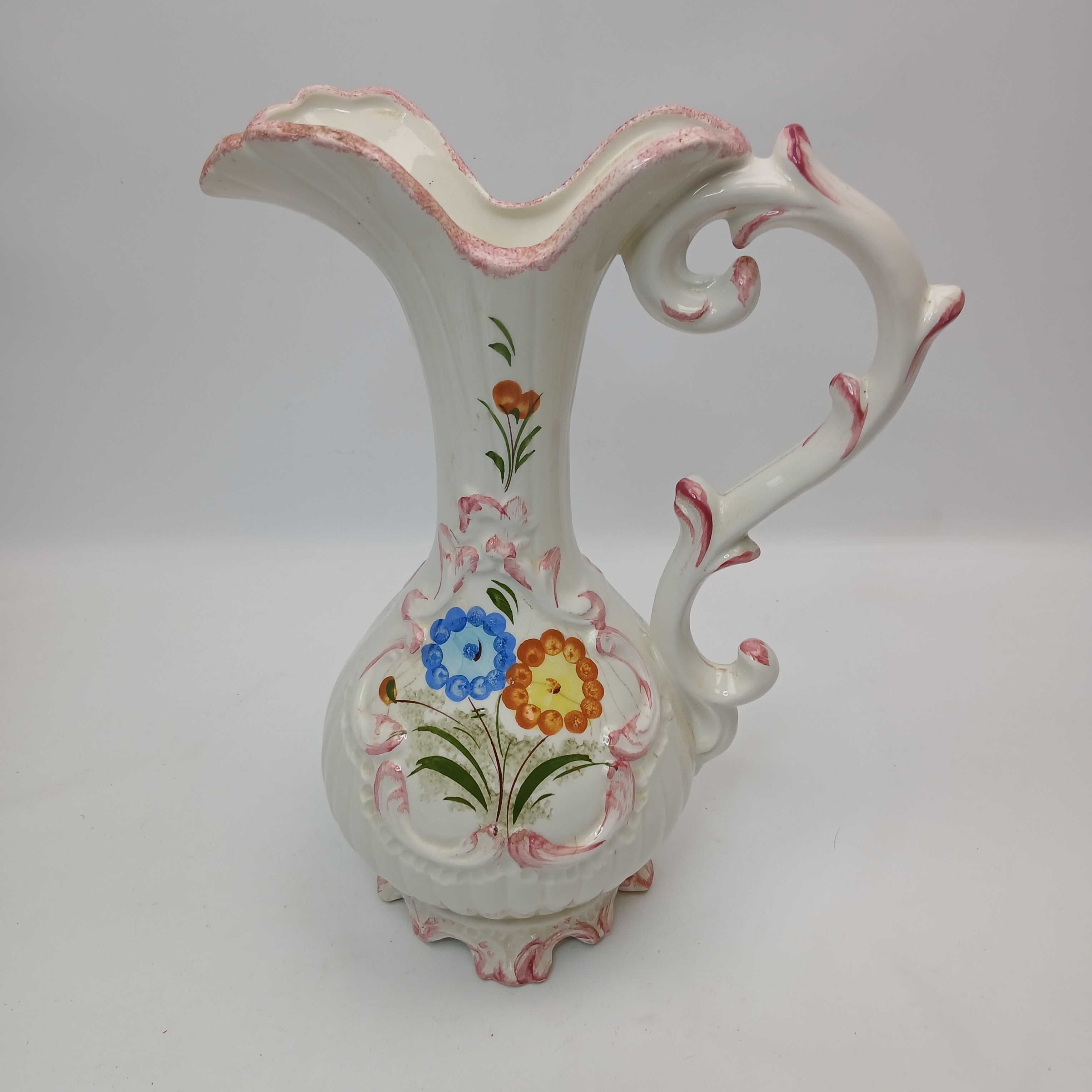 Voir photo 2 de Vase forme pichet céramique BASSANO décor floral Vase forme pichet céramique BASSANO décor floral reconditionné photo 2