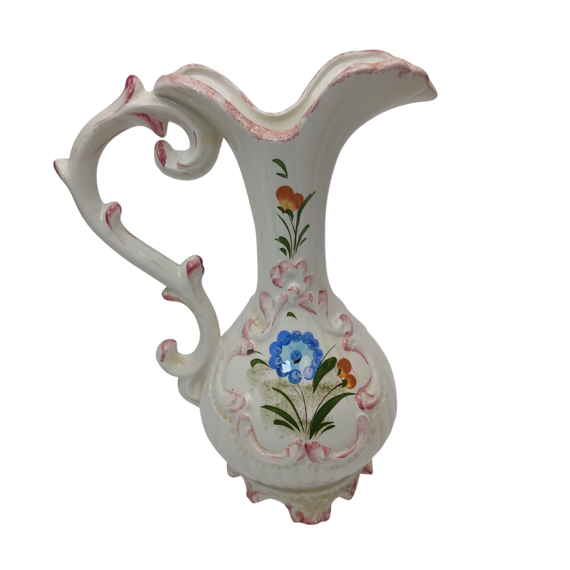 Vase forme pichet céramique BASSANO décor floral - 25,00 € Vase forme pichet céramique BASSANO décor floral reconditionné disponible sur Label Emmaüs