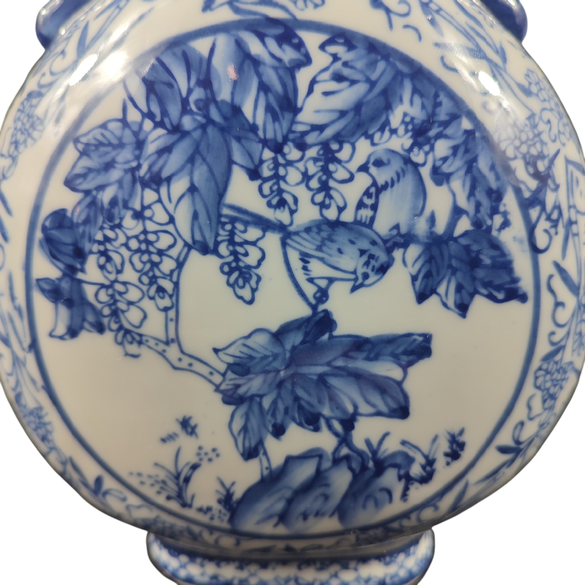Voir photo 8 de Vase gourde bleu chinois - Décor floral avec oiseaux Vase gourde bleu chinois - Décor floral avec oiseaux Bon état reconditionné photo 8