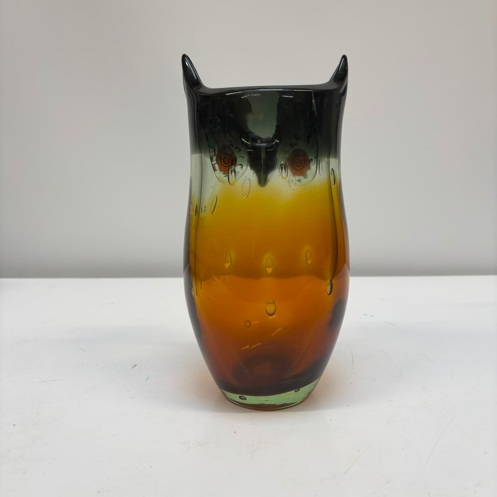 Voir photo 3 de Vase Hibou - verre soufflé Vase Hibou - verre soufflé Très bon état reconditionné photo 3