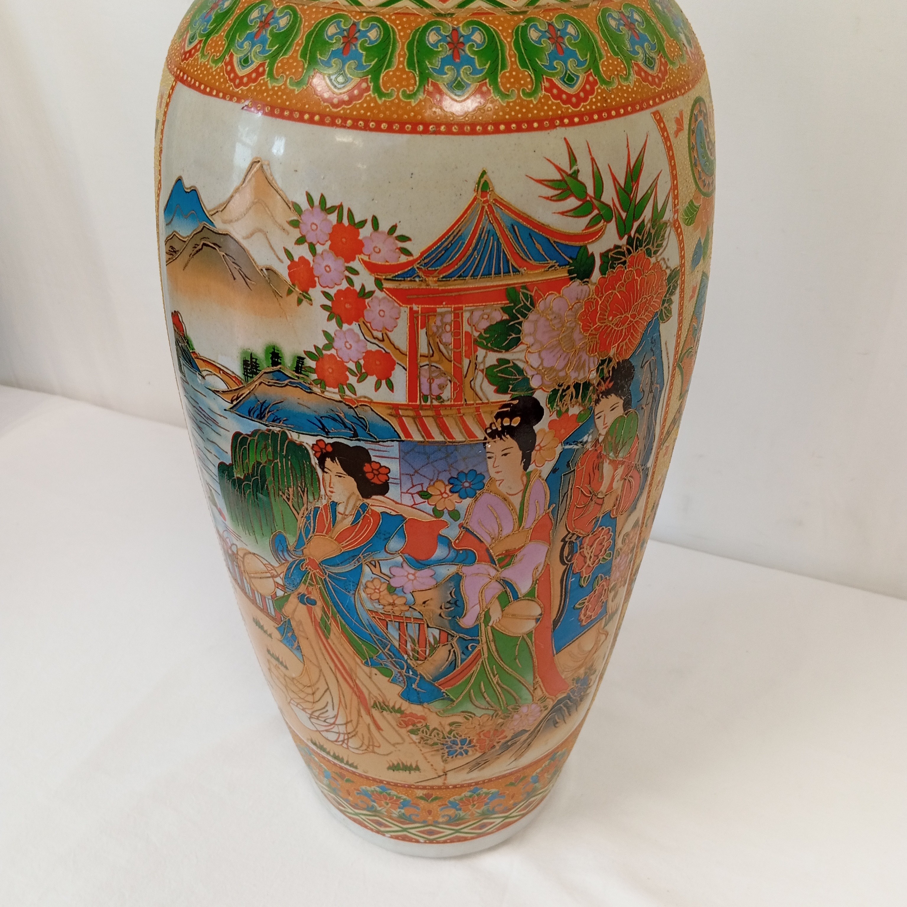 Voir photo 4 de Vase Peint à la main . Asie 1950 vintage Vase Peint à la main . Asie 1950 vintage Bon état reconditionné photo 4