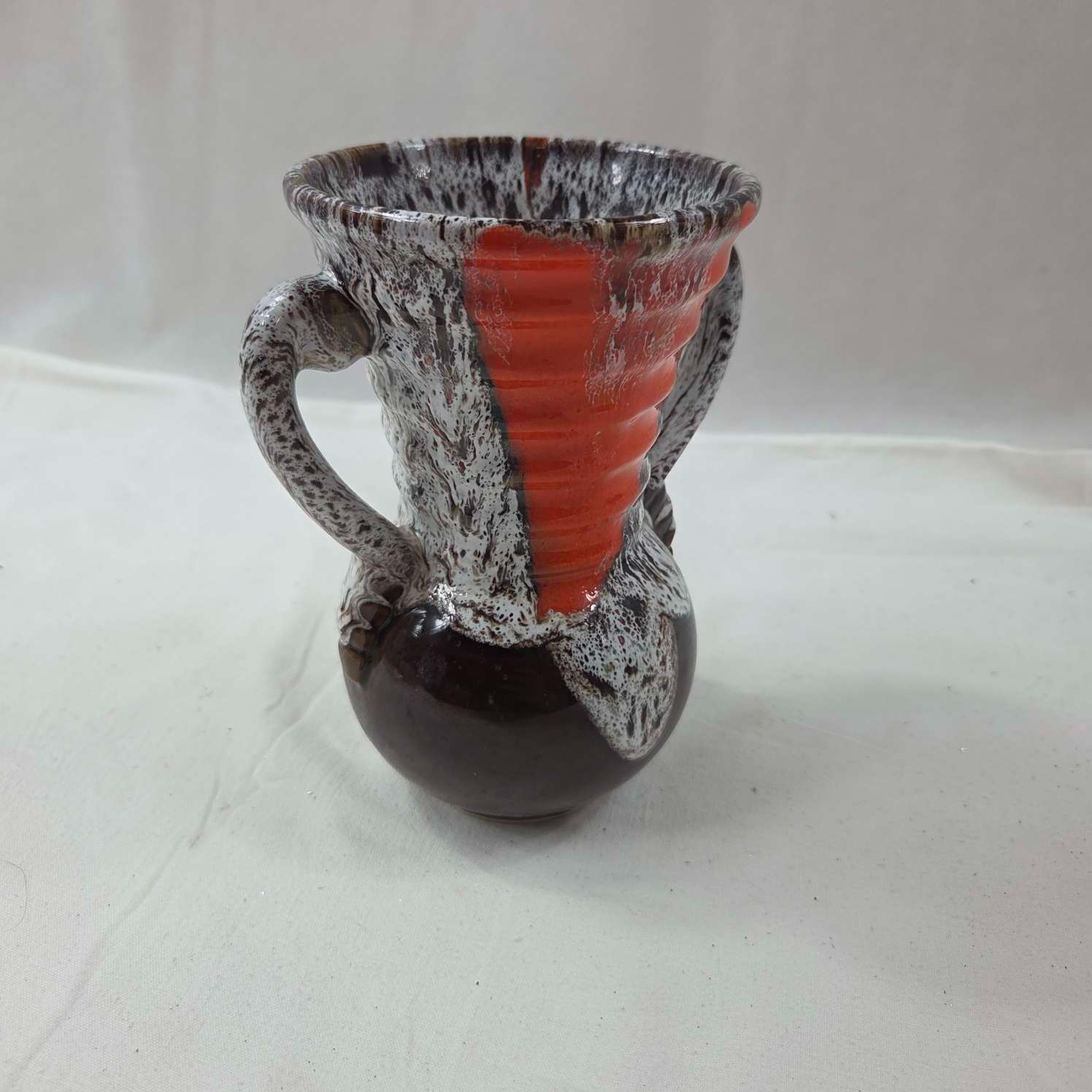 Voir photo 3 de Vase style Vallauris Vase style Vallauris Très bon état reconditionné photo 3