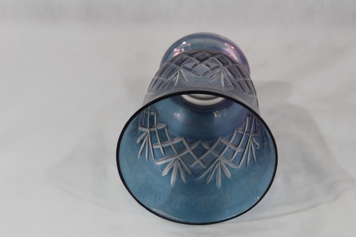 Voir photo 4 de Vase timbale style MADEMOISELLE LECORCHE 1875 laqué bleu Vase timbale style MADEMOISELLE LECORCHE 1875 laqué bleu Bon état reconditionné photo 4