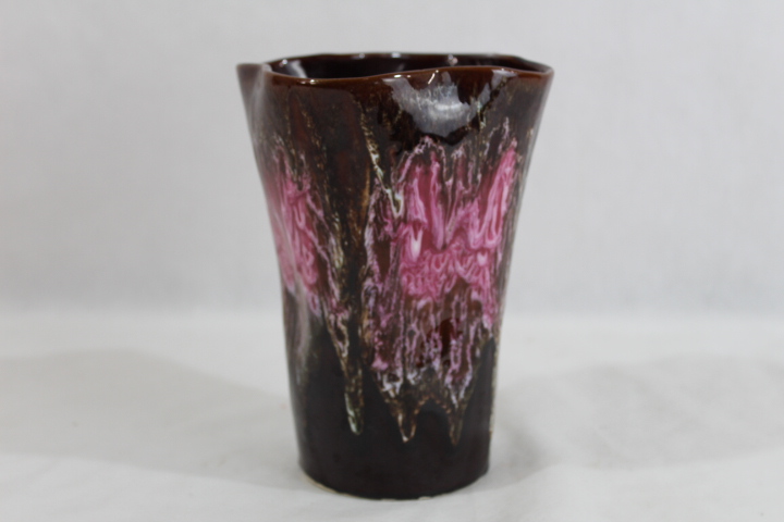 Vase Vallauris Très bon état - 25,00 € Vase Vallauris Très bon état reconditionné disponible sur Label Emmaüs