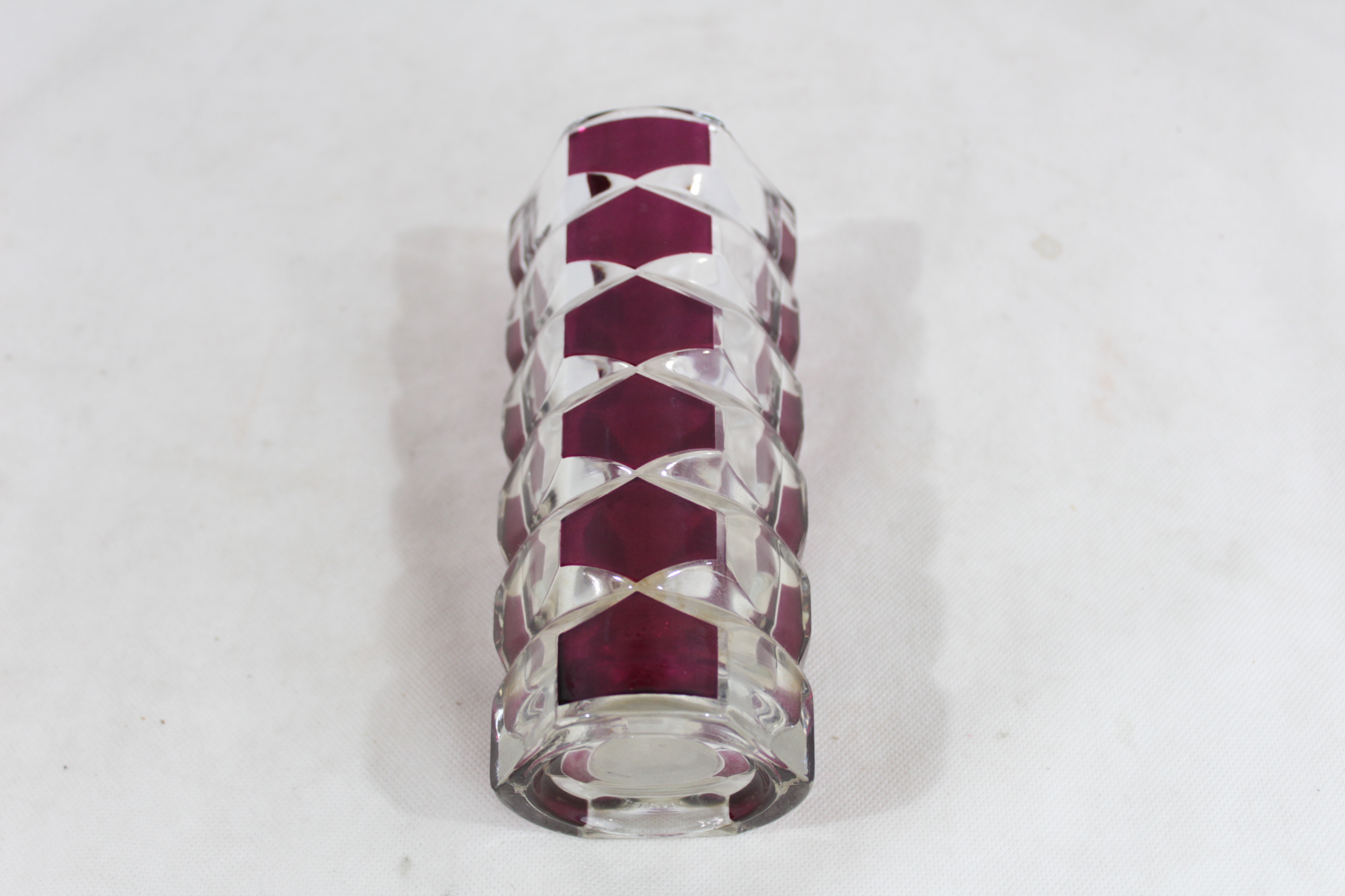 Voir photo 3 de Vase verre moulé rose violet style art déco Vase verre moulé rose violet style art déco Très bon état reconditionné photo 3