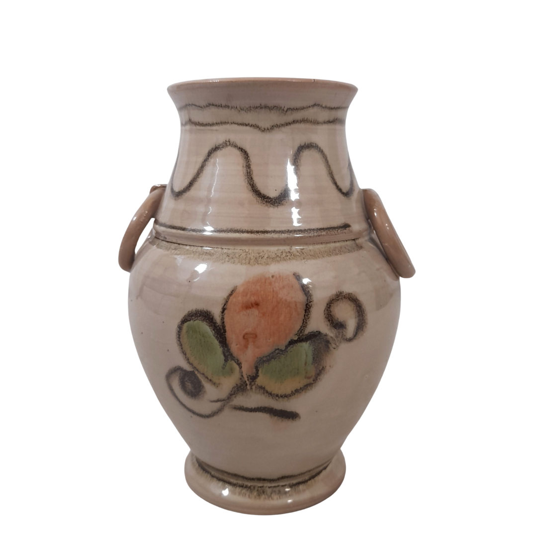 Voir photo 3 de Vase Vintage en Céramique Artisanale à Anneaux – Décor Floral Fait Main Vase Vintage en Céramique Artisanale à Anneaux – Décor Floral Fait Main Très bon état reconditionné photo 3