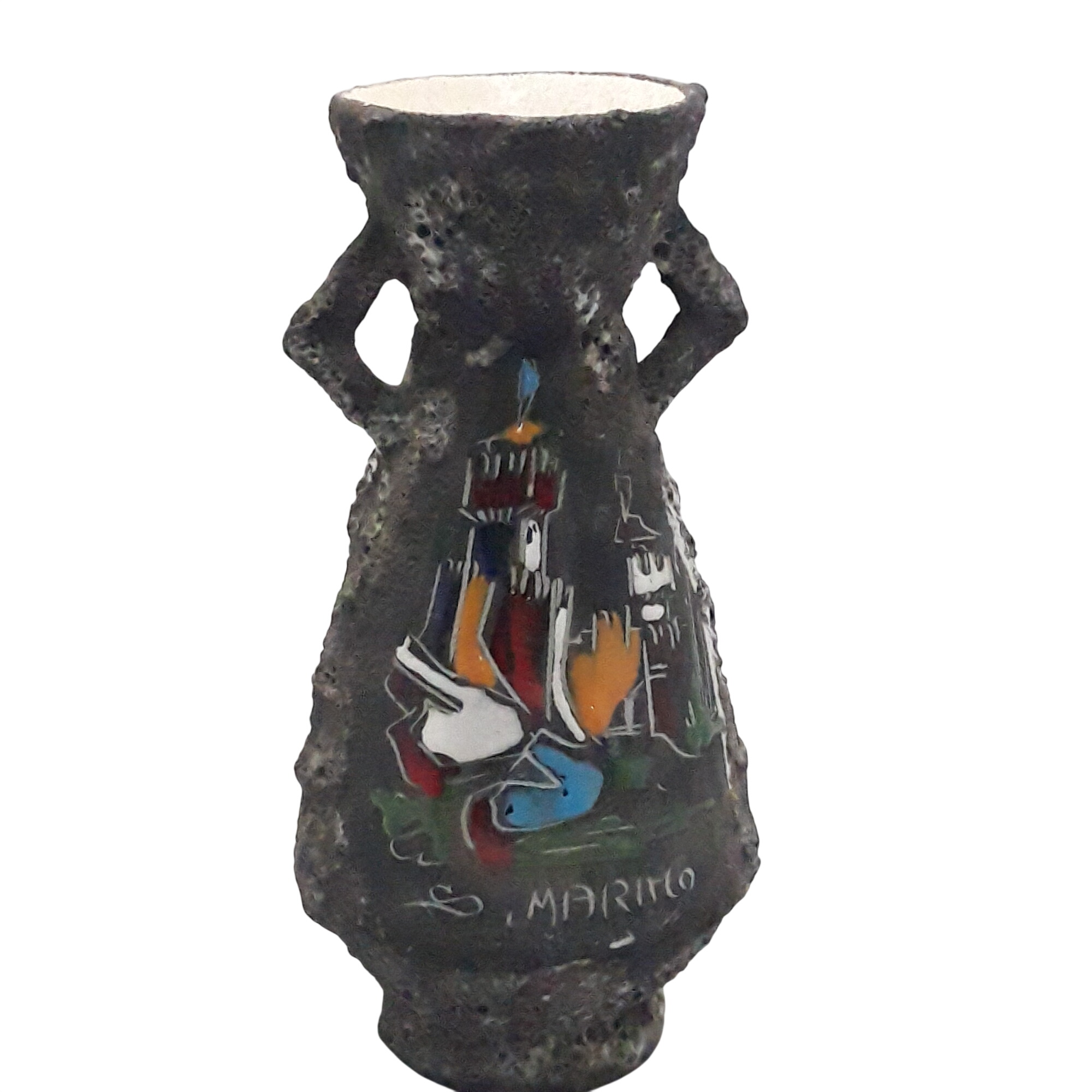 Vase vintage en céramique San Marino signé "Marino" - 18,00 € Vase vintage en céramique San Marino signé "Marino" reconditionné disponible sur Label Emmaüs