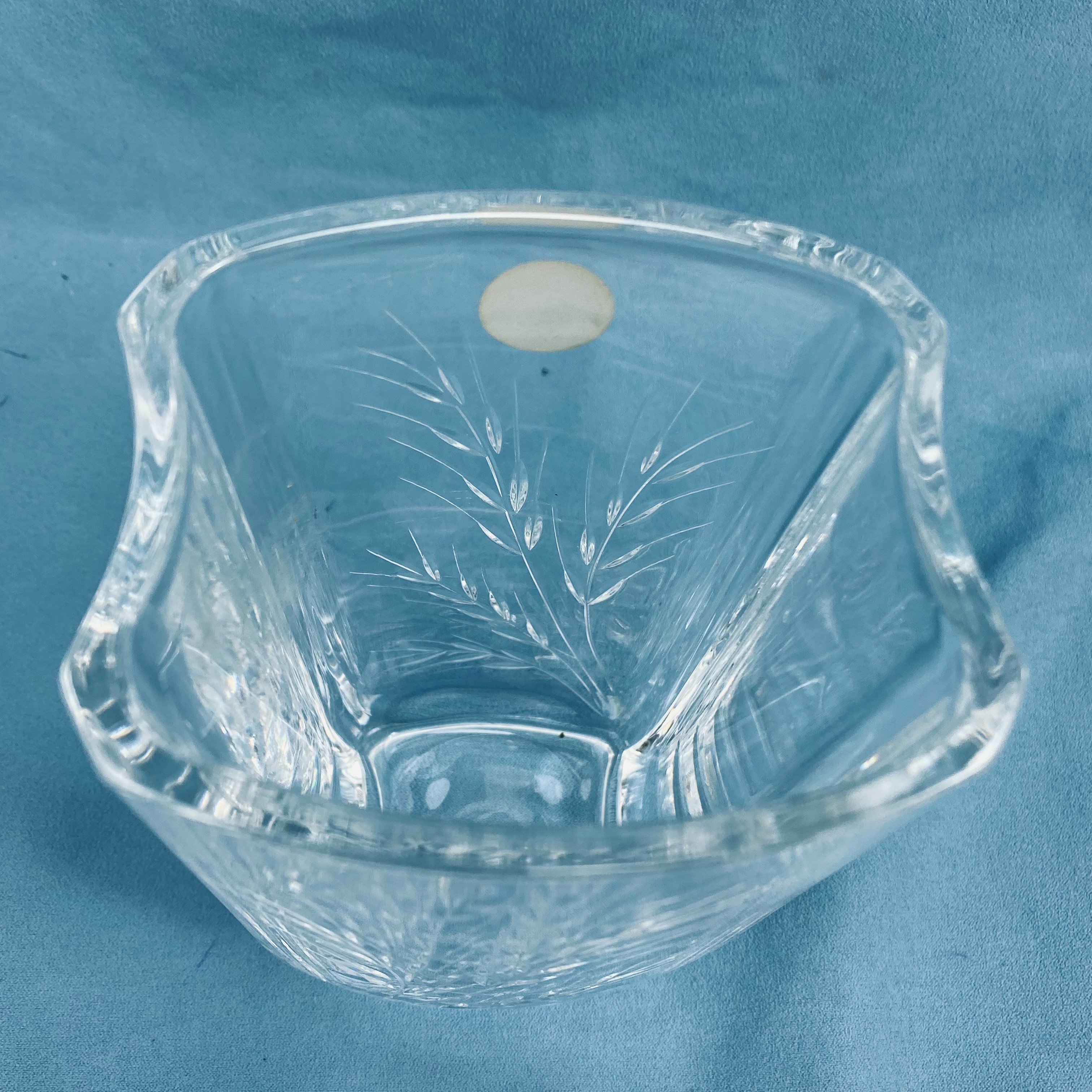 Voir photo 8 de Vase vintage en cristal d'Arques - Motif Blé - Années 70/80 Vase vintage en cristal d'Arques - Motif Blé - Années 70/80 Très bon état reconditionné photo 8
