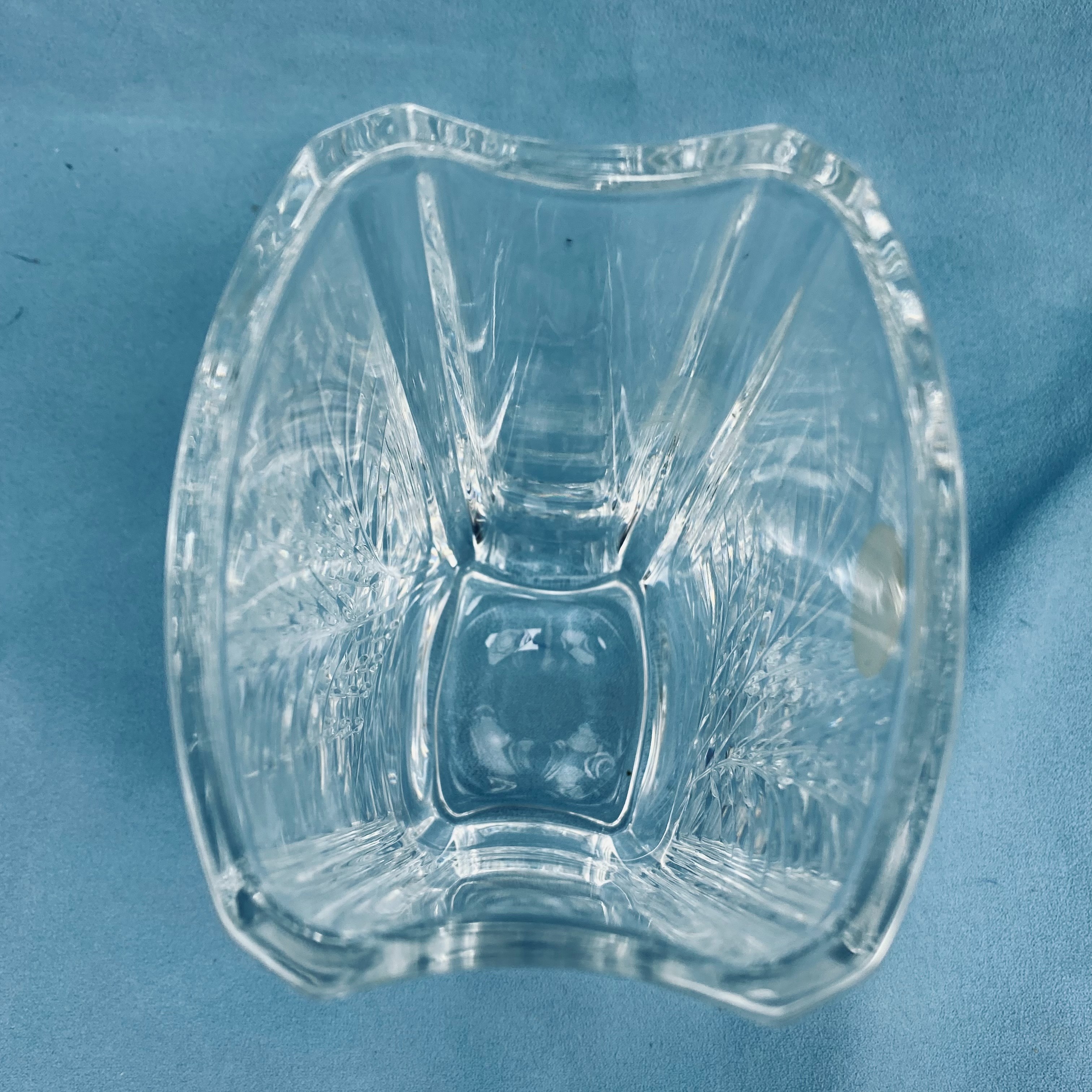 Voir photo 9 de Vase vintage en cristal d'Arques - Motif Blé - Années 70/80 Vase vintage en cristal d'Arques - Motif Blé - Années 70/80 Très bon état reconditionné photo 9
