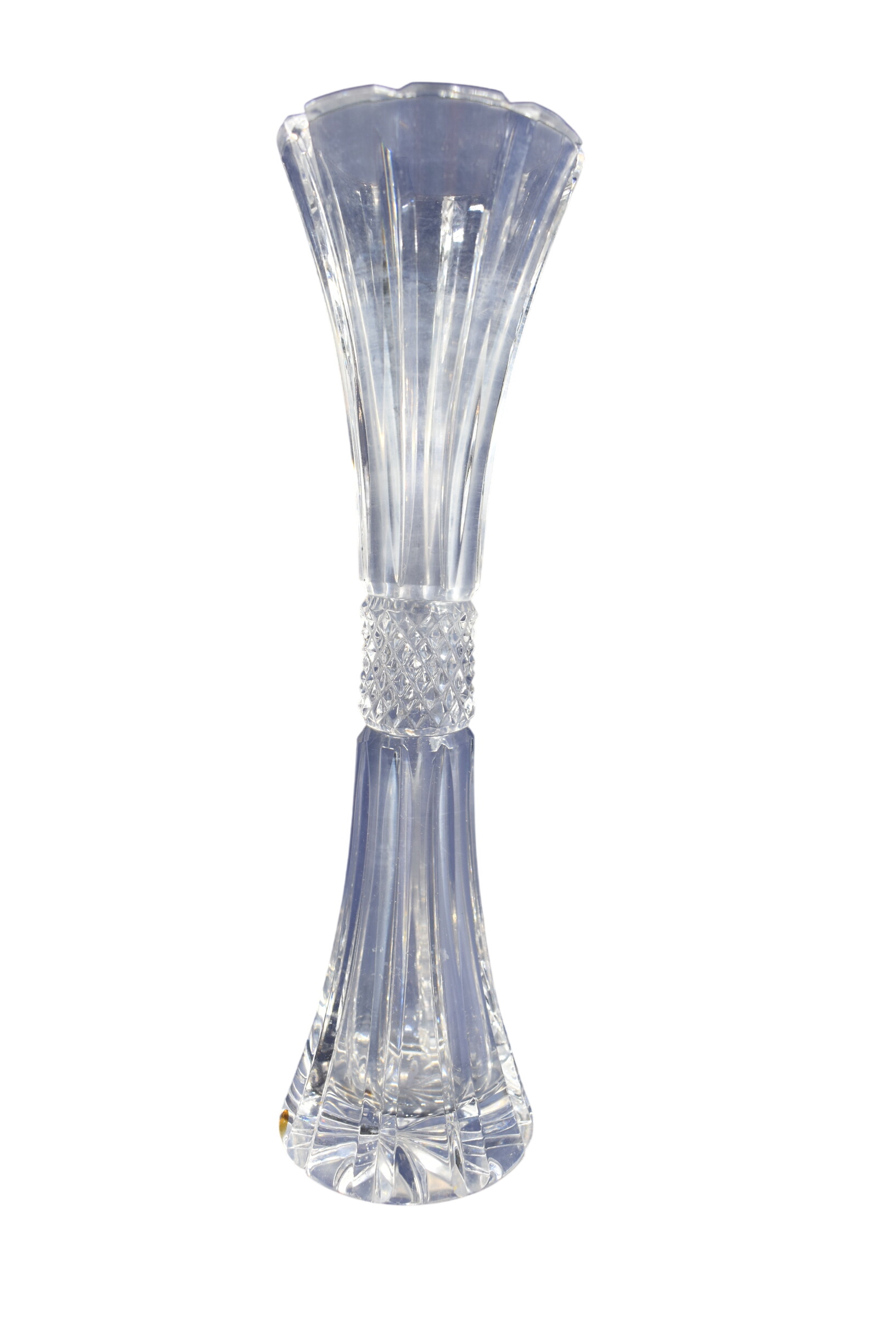 Vase " vintage " en verre taillé collection J. Blazek Bohème, hauteur 20 cm. Bon état - 18,00 € Vase " vintage " en verre taillé collection J. Blazek Bohème, hauteur 20 cm. Bon état reconditionné disponible sur Label Emmaüs